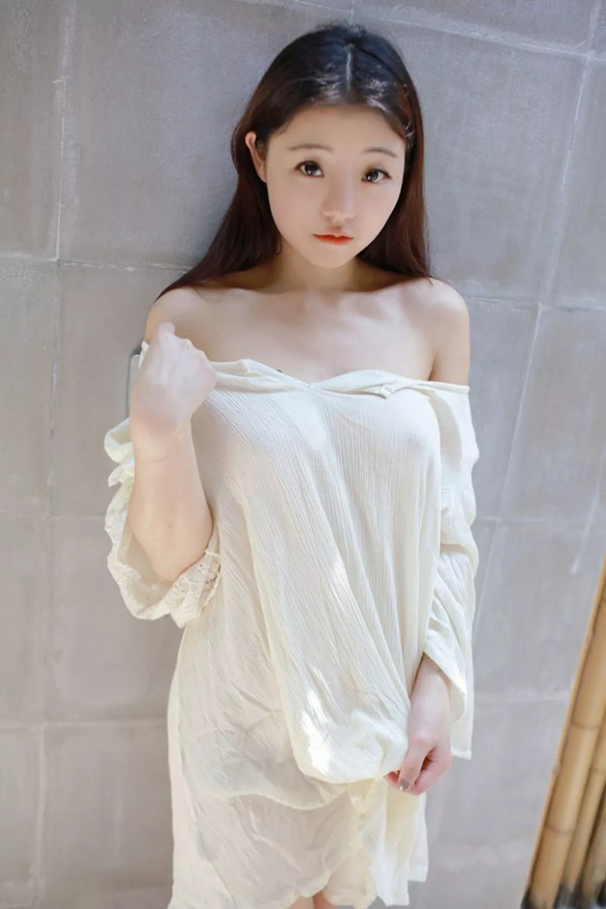 秀人集.com_[MFStar模范学院]Vol.072_嫩模佘贝拉bella马尔代夫旅拍浴室里湿身诱惑秀美乳53P