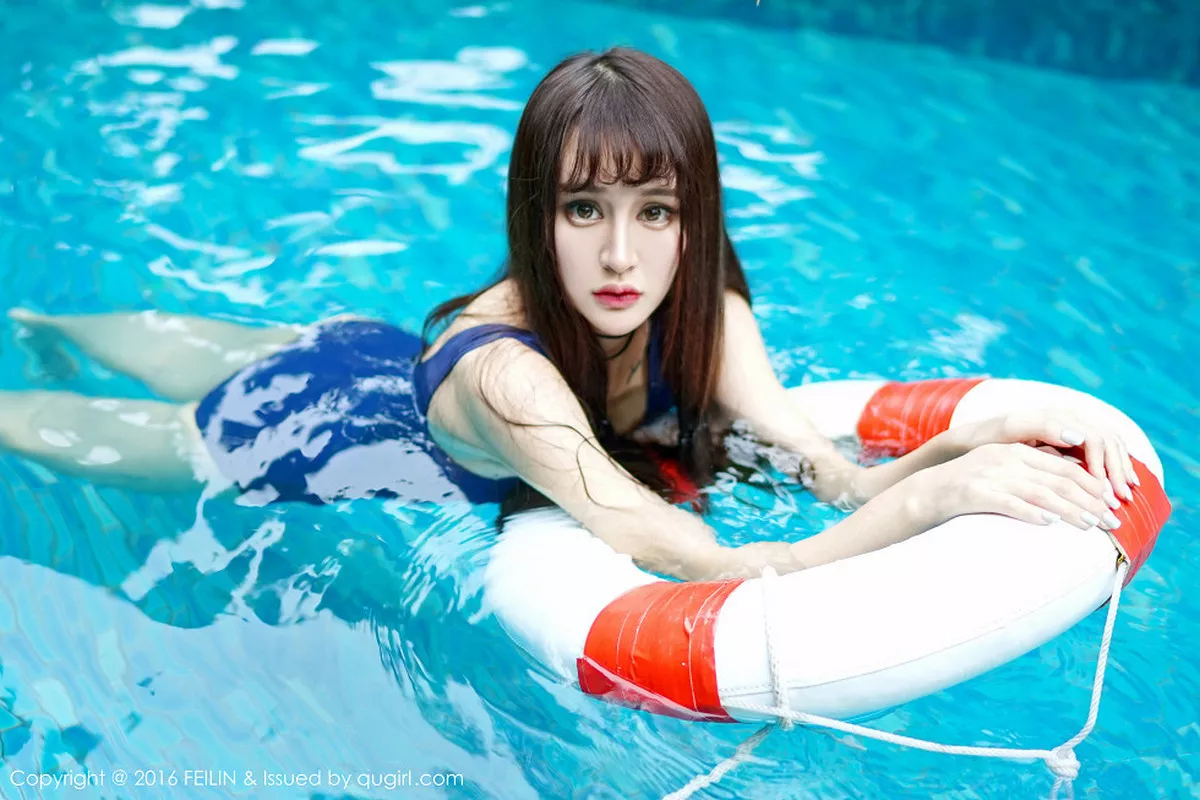 秀人集.com_[FeiLin嗲囡囡]Vol.050_嫩模Cheryl青树室外泳池性感比基尼系列写真46P