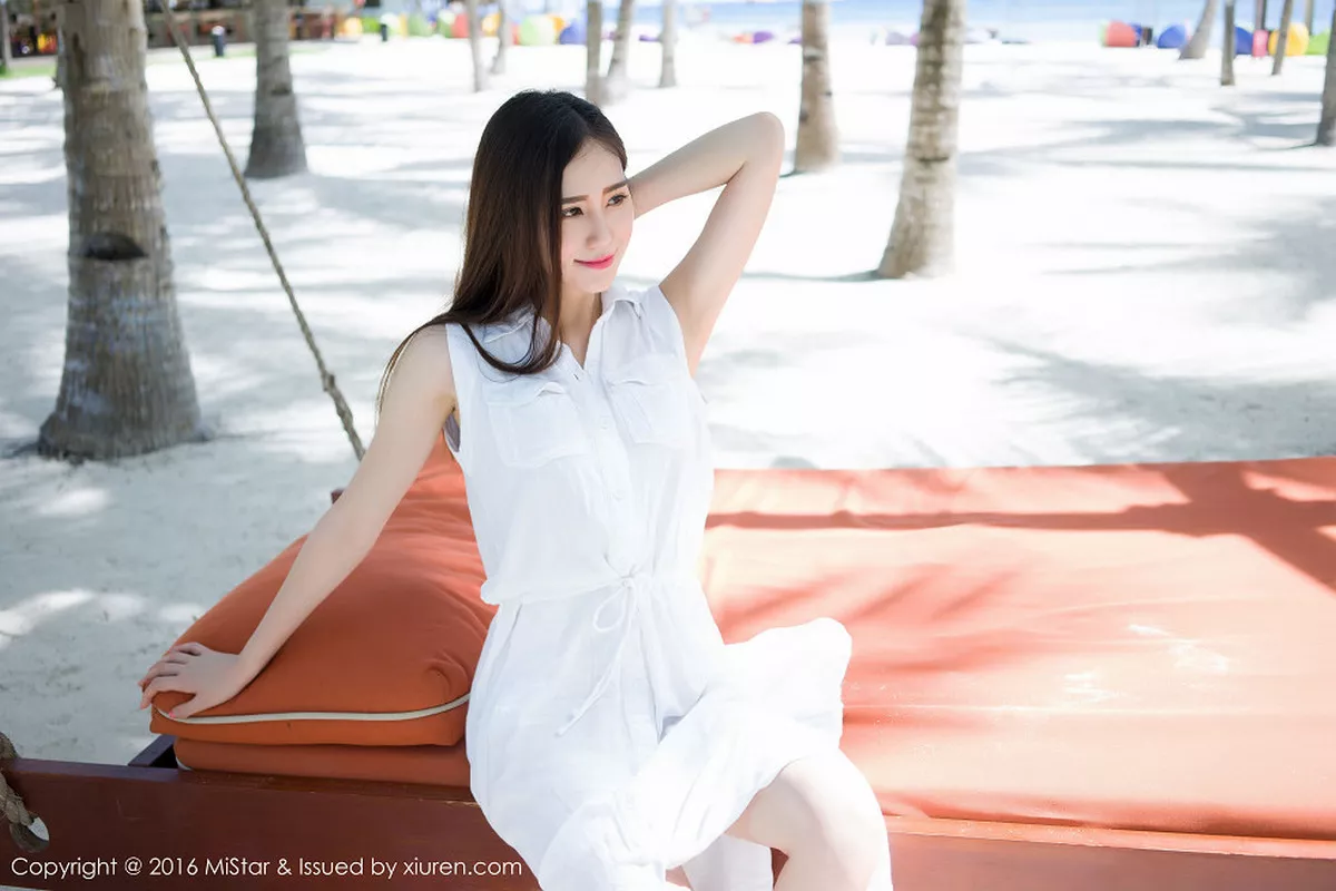 秀人集.com_[MiStar魅妍社]Vol.067_嫩模SISY思薄荷岛旅拍白色比基尼性感迷人写真50P