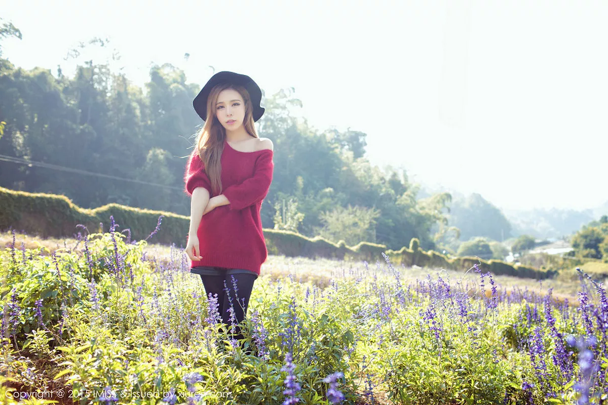 秀人集.com_[IMISS爱蜜社]Vol.047_嫩模游潇潇旅拍户外性感花色比基尼秀完美曲线写真54P