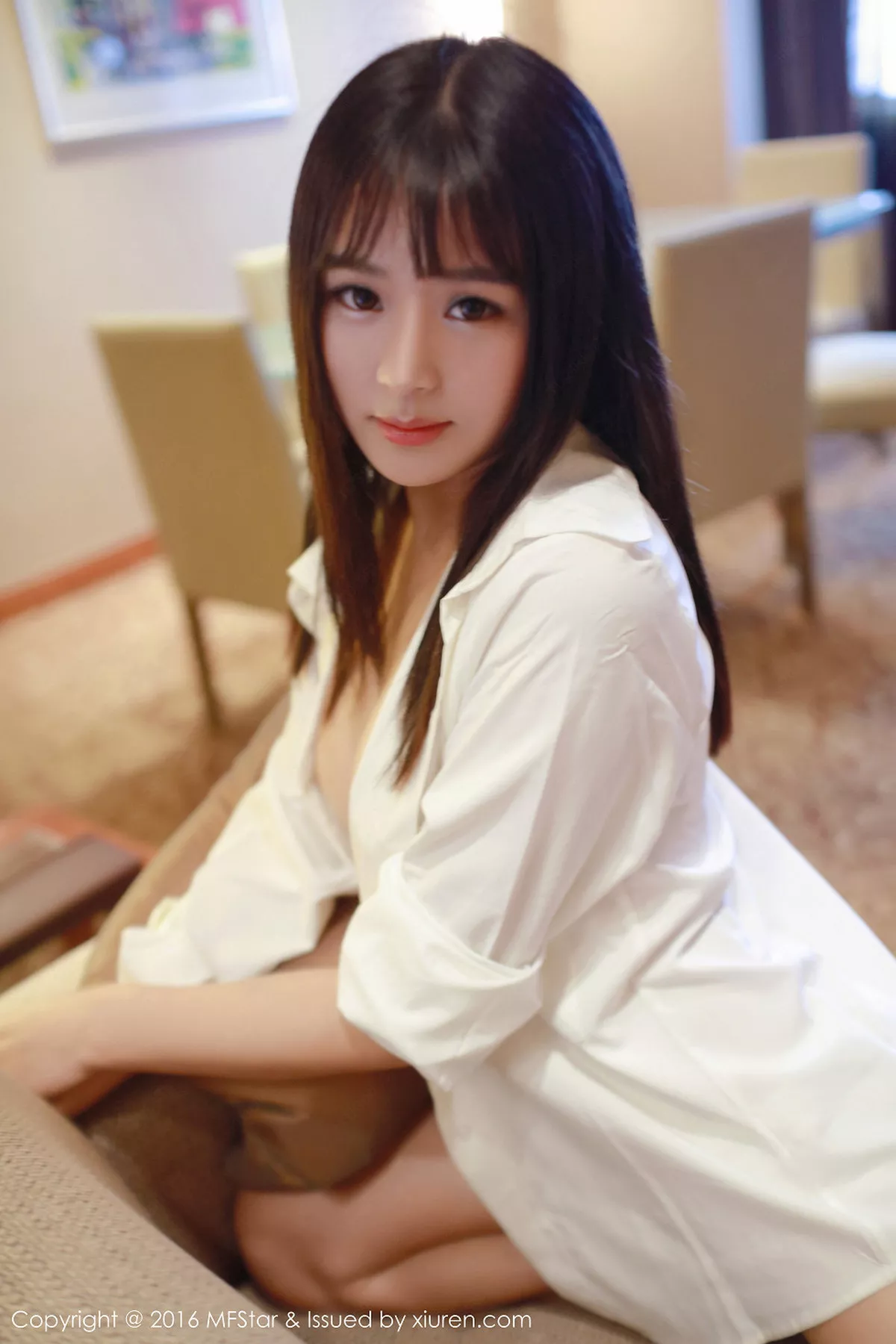 秀人集.com_[MFStar模范学院]Vol.064_甜美女生思淇Sukiiii白嫩肌肤诱惑美乳前凸后翘写真52P