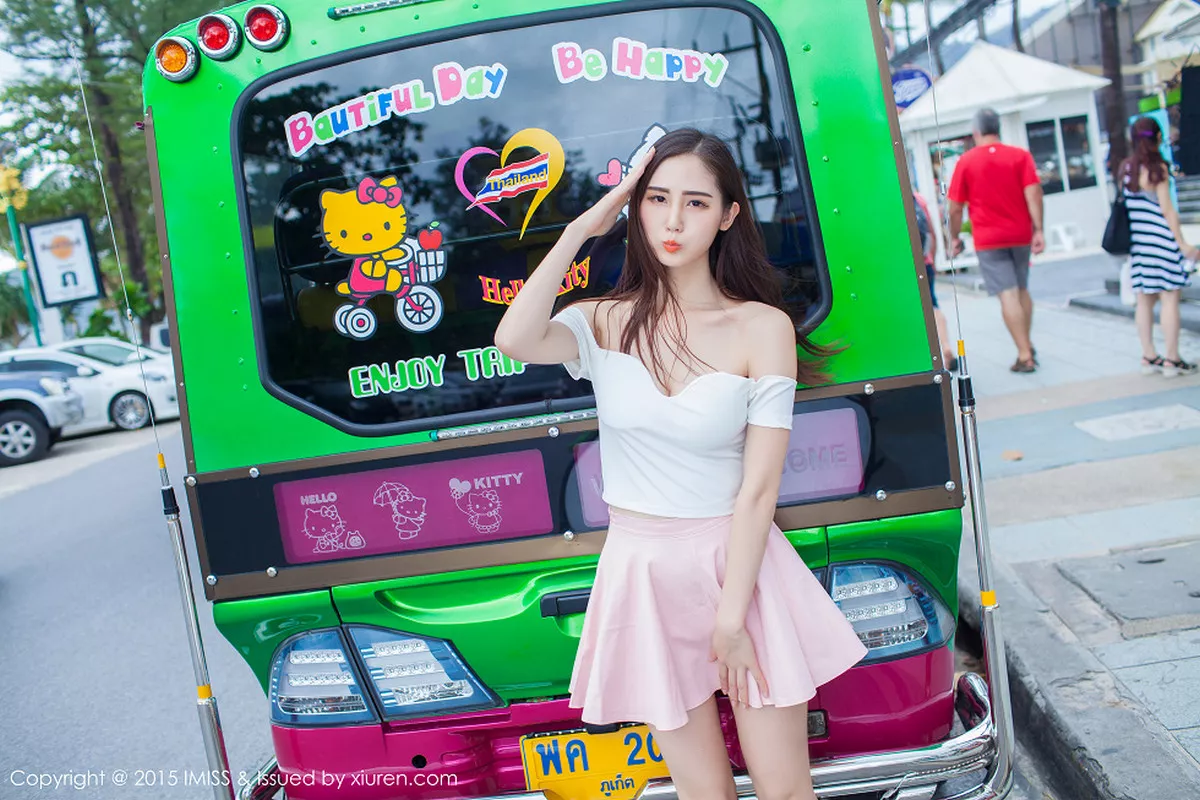 秀人集.com_[IMISS爱蜜社]Vol.041_嫩模SISY思普吉岛旅拍低胸上衣秀美乳高挑迷人写真61P