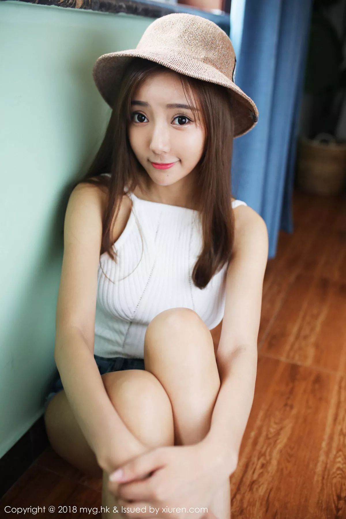 秀人集.com_[MyGirl美媛馆]Vol.312_嫩模王馨瑶yanni阳光美少女白色吊带衣配牛仔短裤性感写真47P