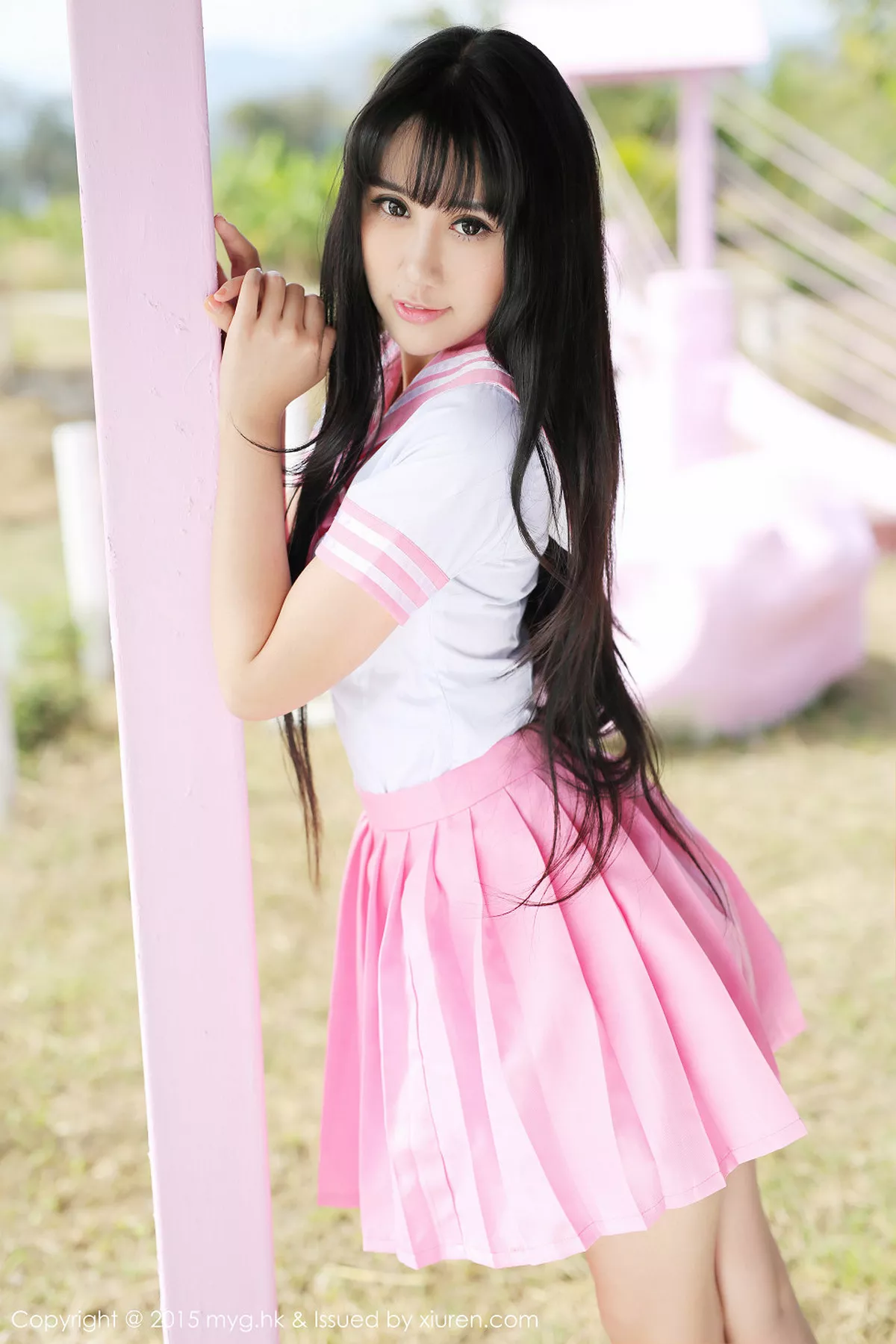 秀人集.com_[MyGirl美媛馆]Vol.099_嫩模杨晓青儿泰国旅拍白色吊带蕾丝袜诱惑翘臀写真61P