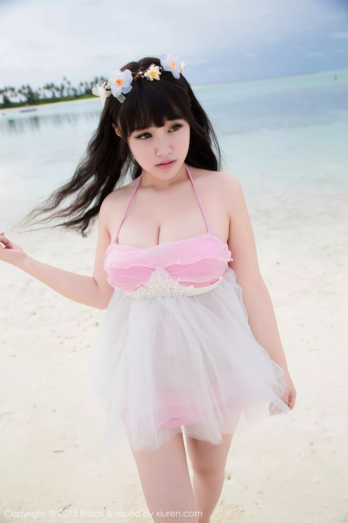 秀人集.com_[BoLoli波萝社]Vol.057_嫩模Barbie可儿泳池里性感比基尼半脱秀豪乳诱惑写真49P