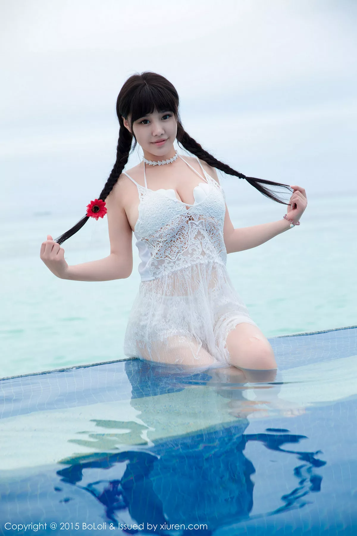 秀人集.com_[BoLoli波萝社]Vol.057_嫩模Barbie可儿泳池里性感比基尼半脱秀豪乳诱惑写真49P