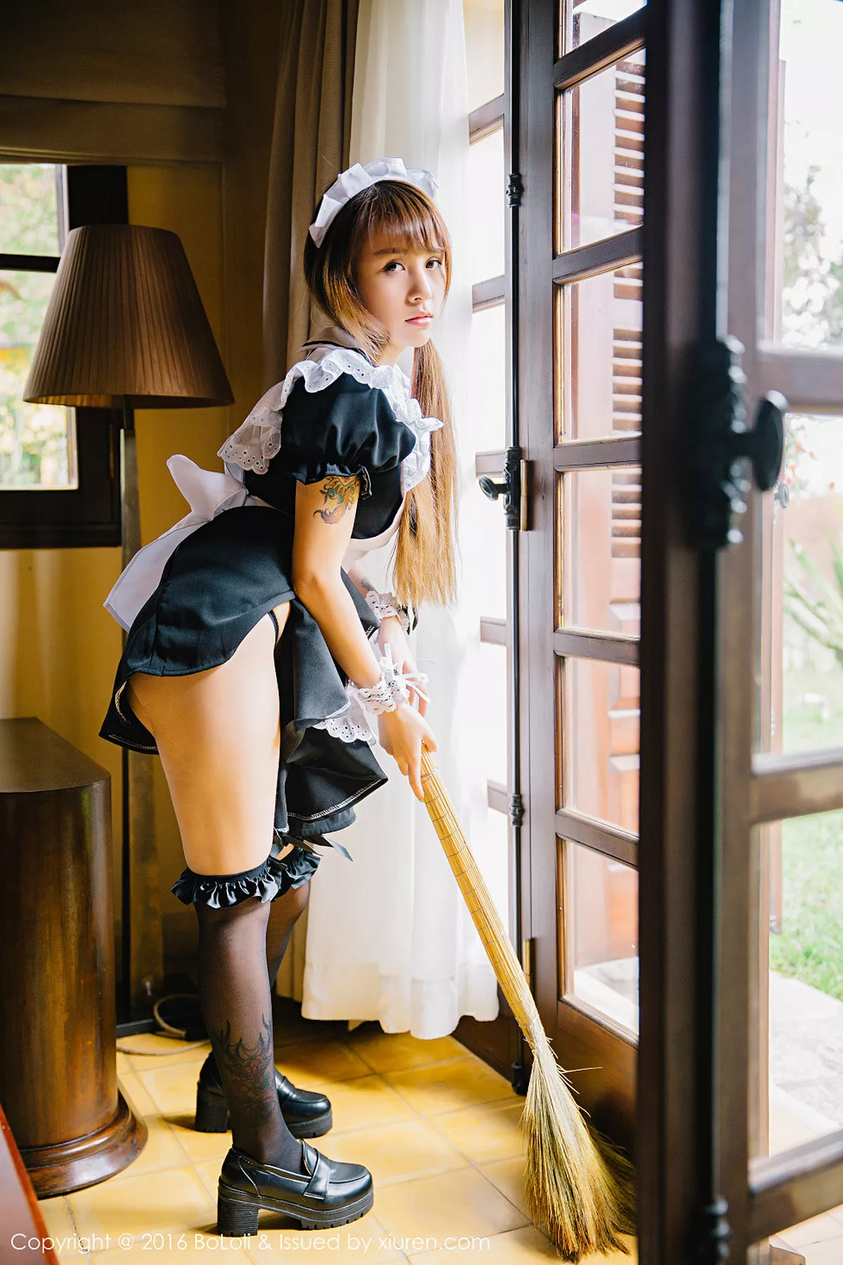 秀人集.com_[BoLoli波萝社]Vol.084_嫩模夏美酱越南大叻旅拍性感女仆装侧露美乳写真68P