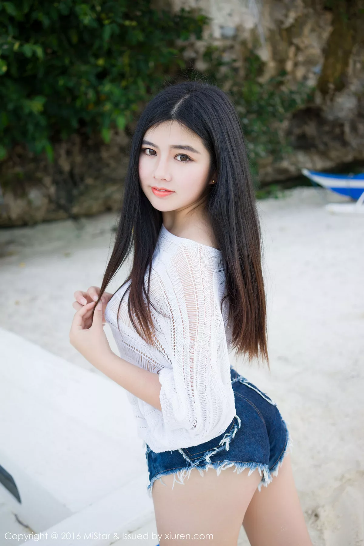 秀人集.com_[MiStar魅妍社]Vol.073_嫩模娜露Selena薄荷岛旅拍白色透视网衣秀豪乳写真60P