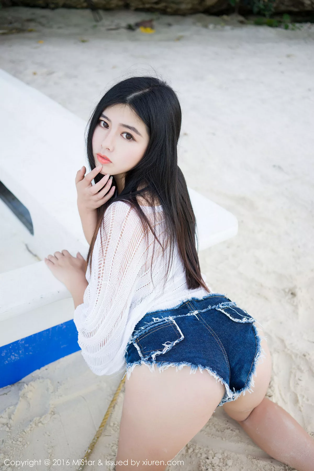 秀人集.com_[MiStar魅妍社]Vol.073_嫩模娜露Selena薄荷岛旅拍白色透视网衣秀豪乳写真60P