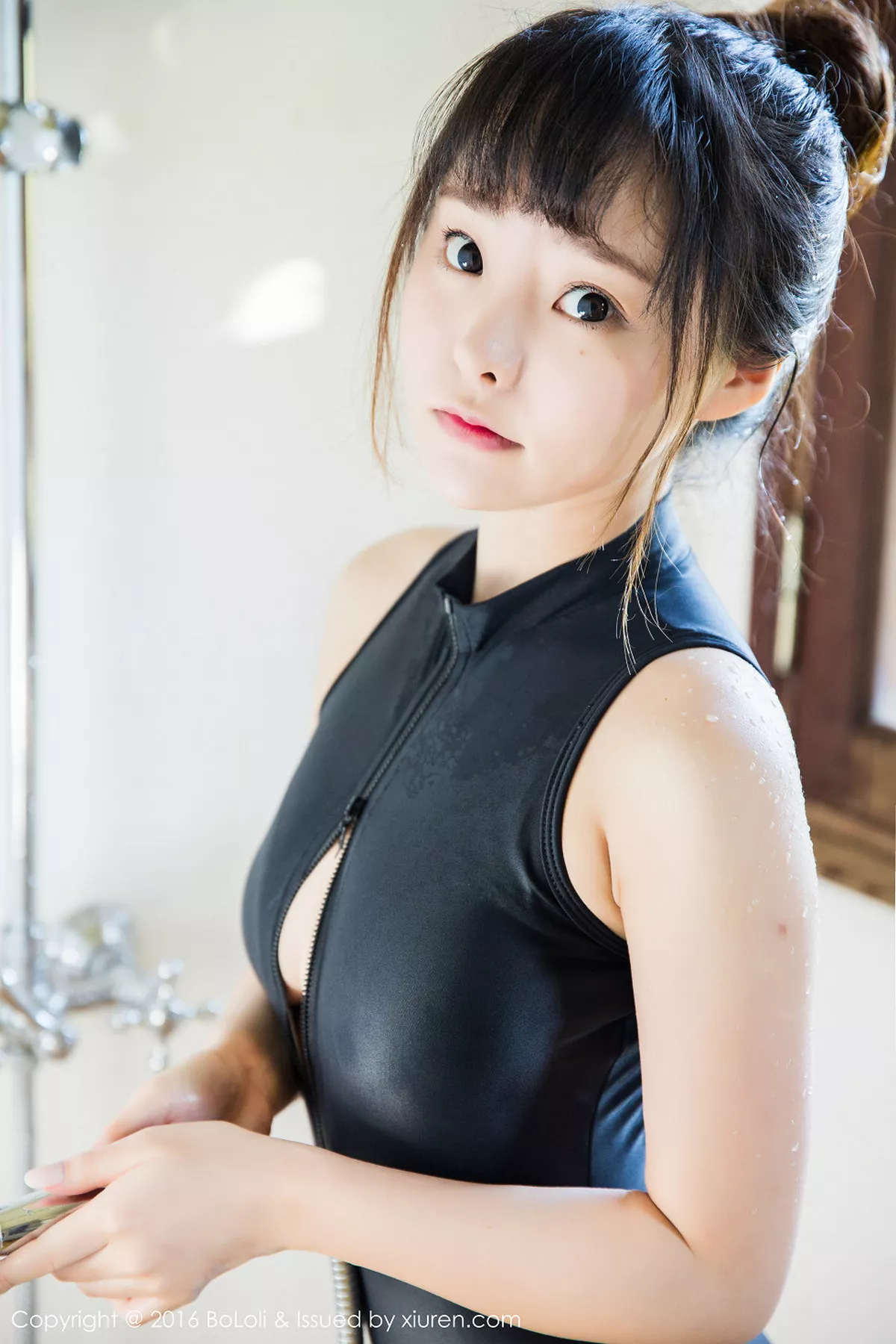 秀人集.com_[BoLoli波萝社]Vol.087_嫩模柳侑绮Sevenbaby越南大叻旅拍草莓内衣性感写真50P