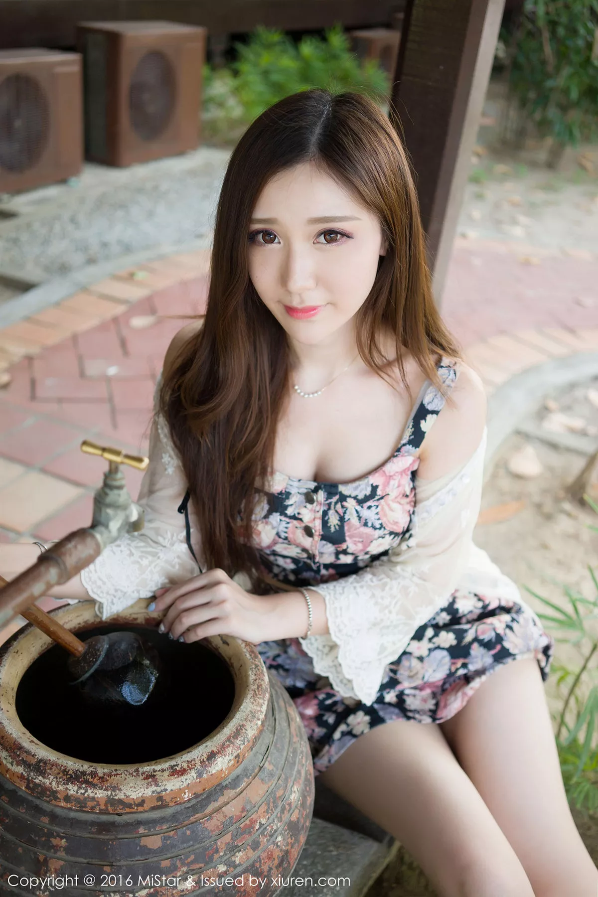 秀人集.com_[MiStar魅妍社]Vol.085_气质嫩模淼淼萌萌哒天生丽质秀色可餐清爽迷人写真40P