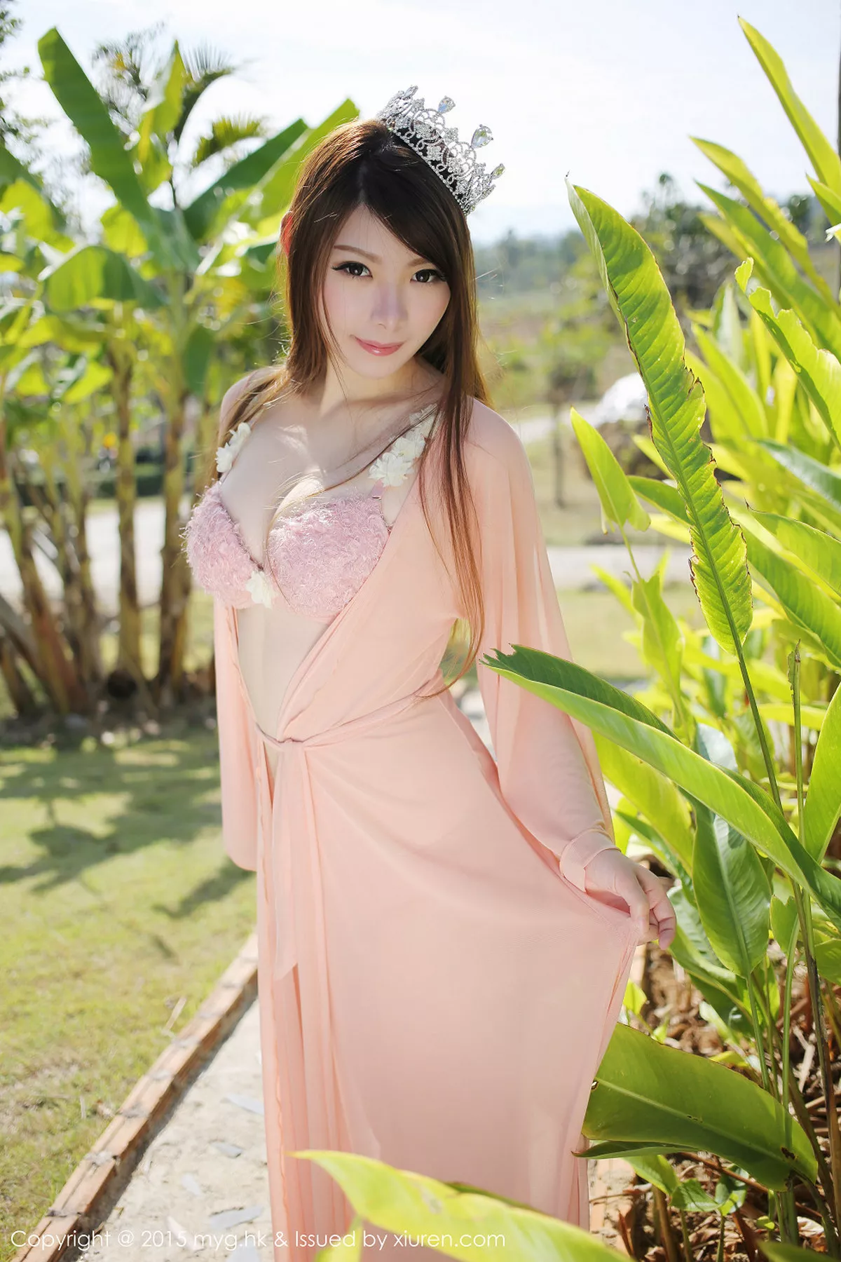 秀人集.com_[MyGirl美媛馆]Vol.094_MARA醬泰国清迈旅拍粉红薄纱性感内衣丰满美胸写真56P