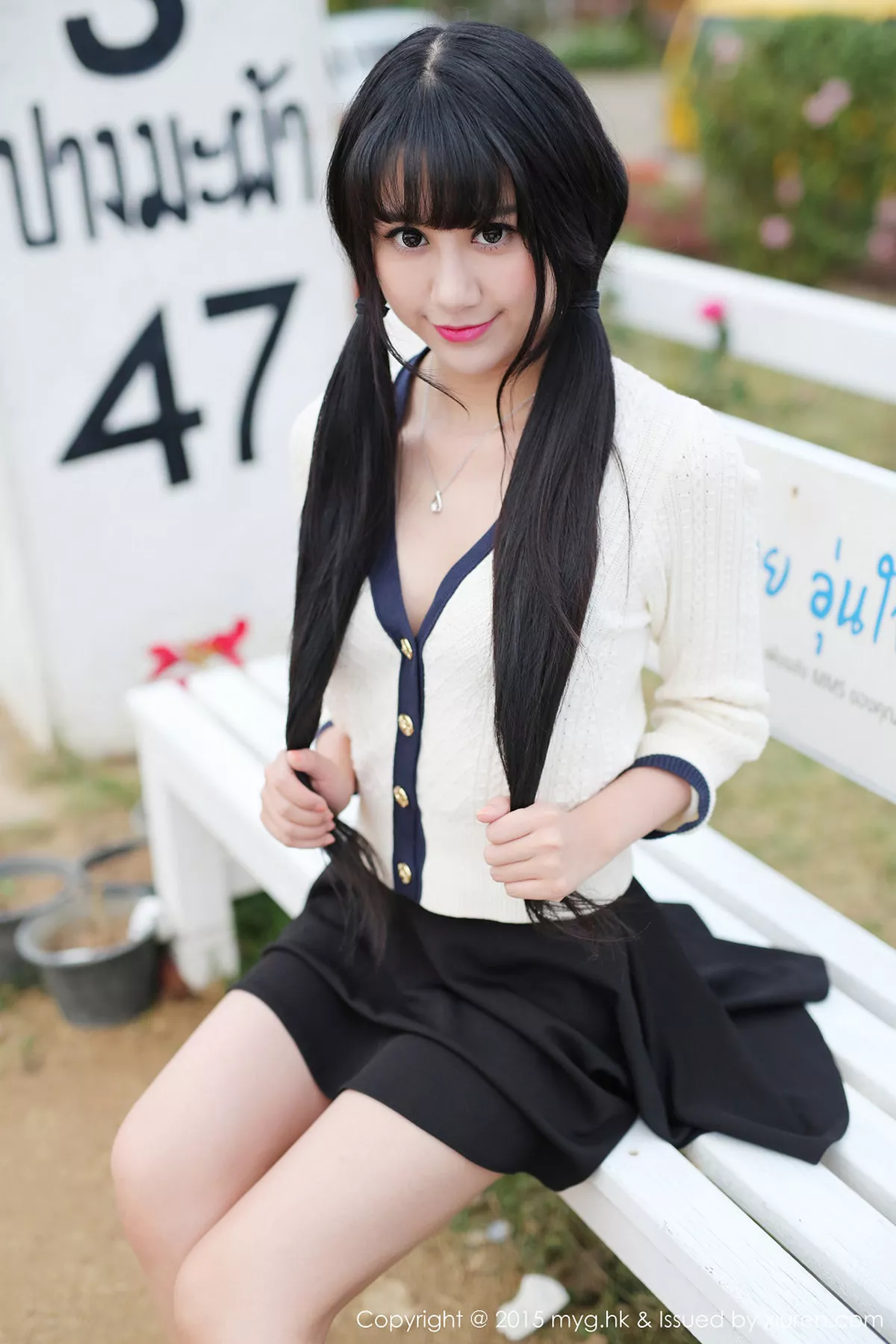 秀人集.com_[MyGirl美媛馆]Vol.102_嫩模杨晓青儿泰国Pai县旅拍白色蕾丝袜诱惑翘臀写真60P