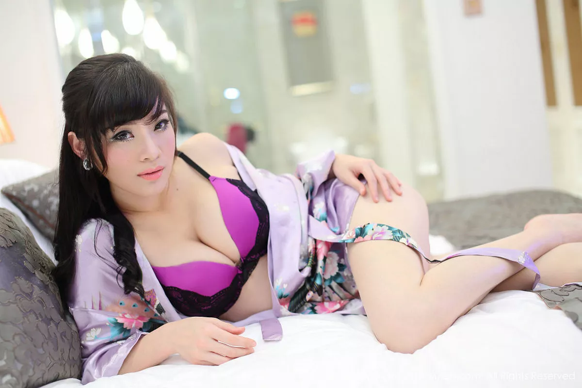 秀人集.com_[XiuRen秀人网]No.120_嫩模容容容Alice性感内衣秀完美身姿丰乳翘臀诱惑写真57P