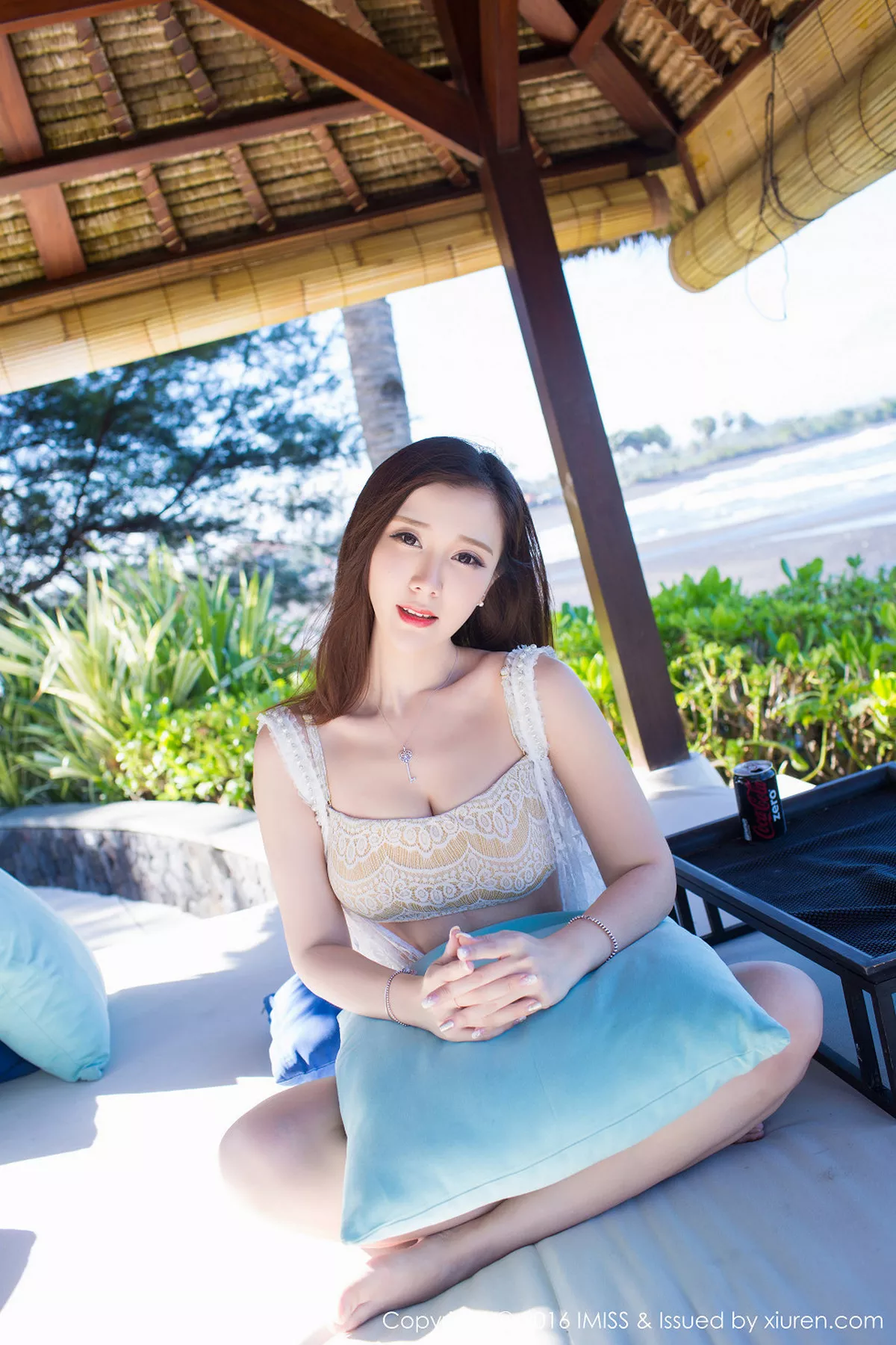 秀人集.com_[IMISS爱蜜社]Vol.102_气质女神淼淼萌萌哒巴厘岛旅拍清纯白纱长裙清新写真49P