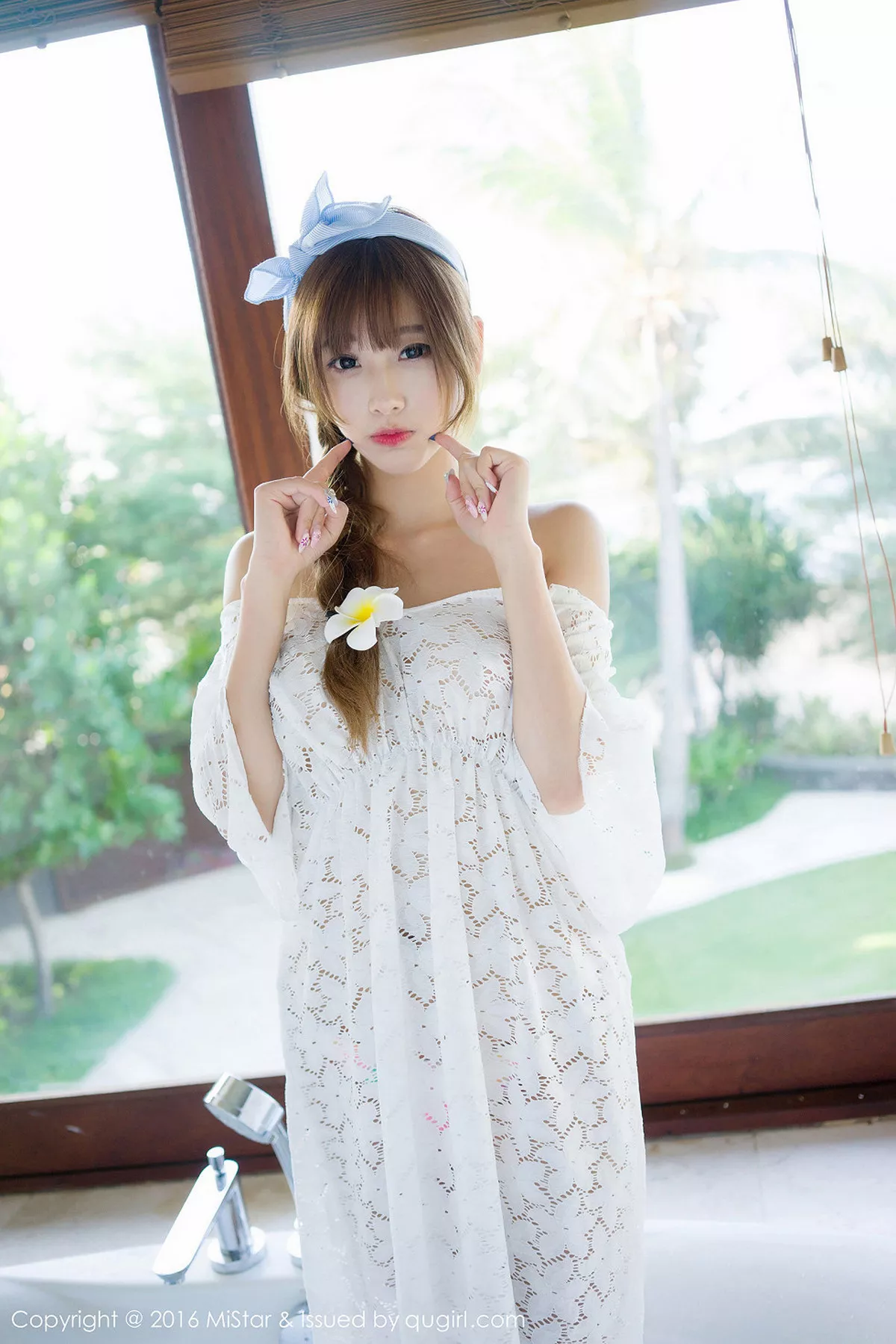 秀人集.com_[MiStar魅妍社]Vol.104_嫩模Sugar小甜心CC巴厘岛旅拍性感内衣秀翘臀写真55P