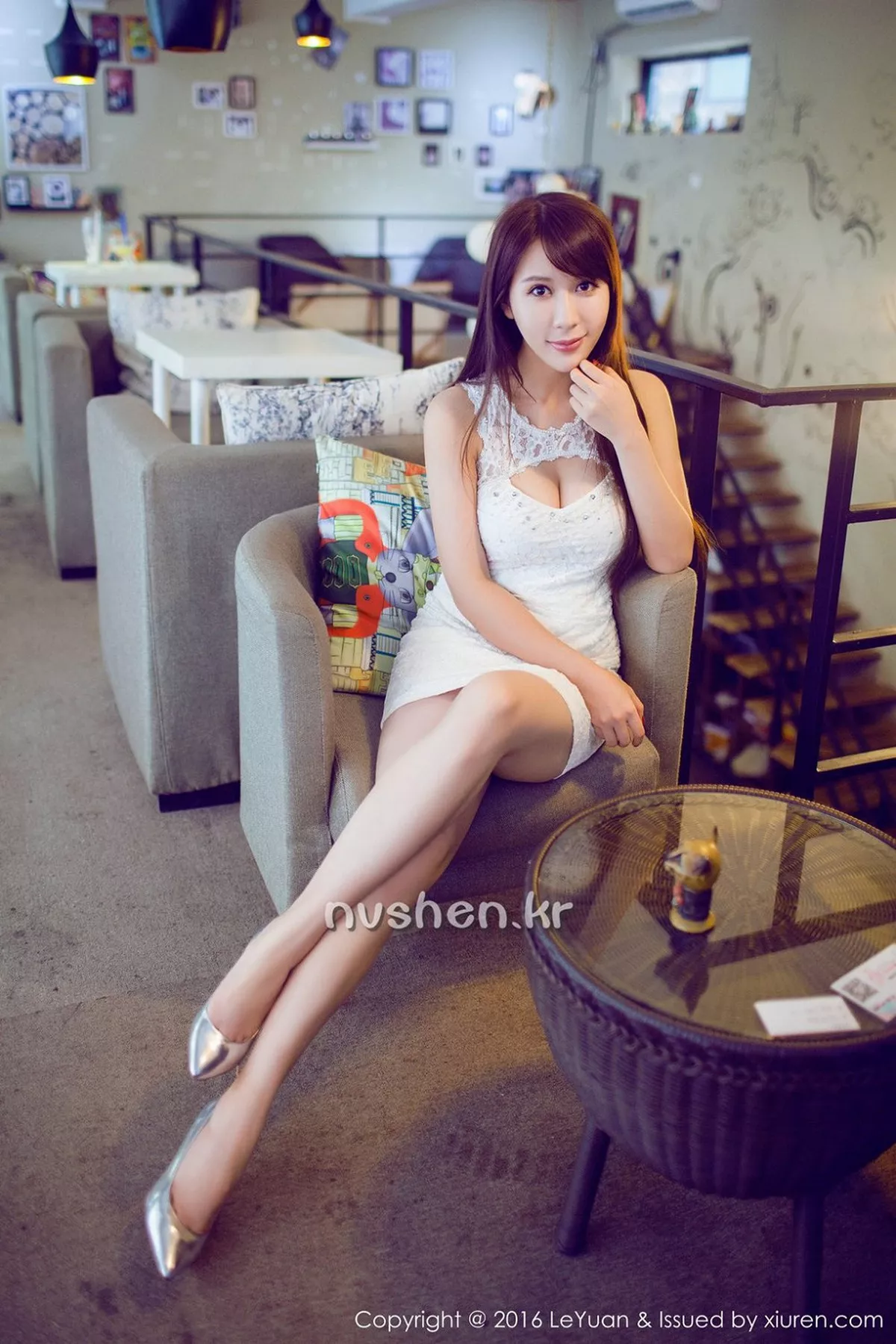 秀人集.com_[LeYuan星乐园]Vol.020_嫩模艾惟玲珑瓜子脸前凸后翘的完美身材白嫩美胸性感写真46P