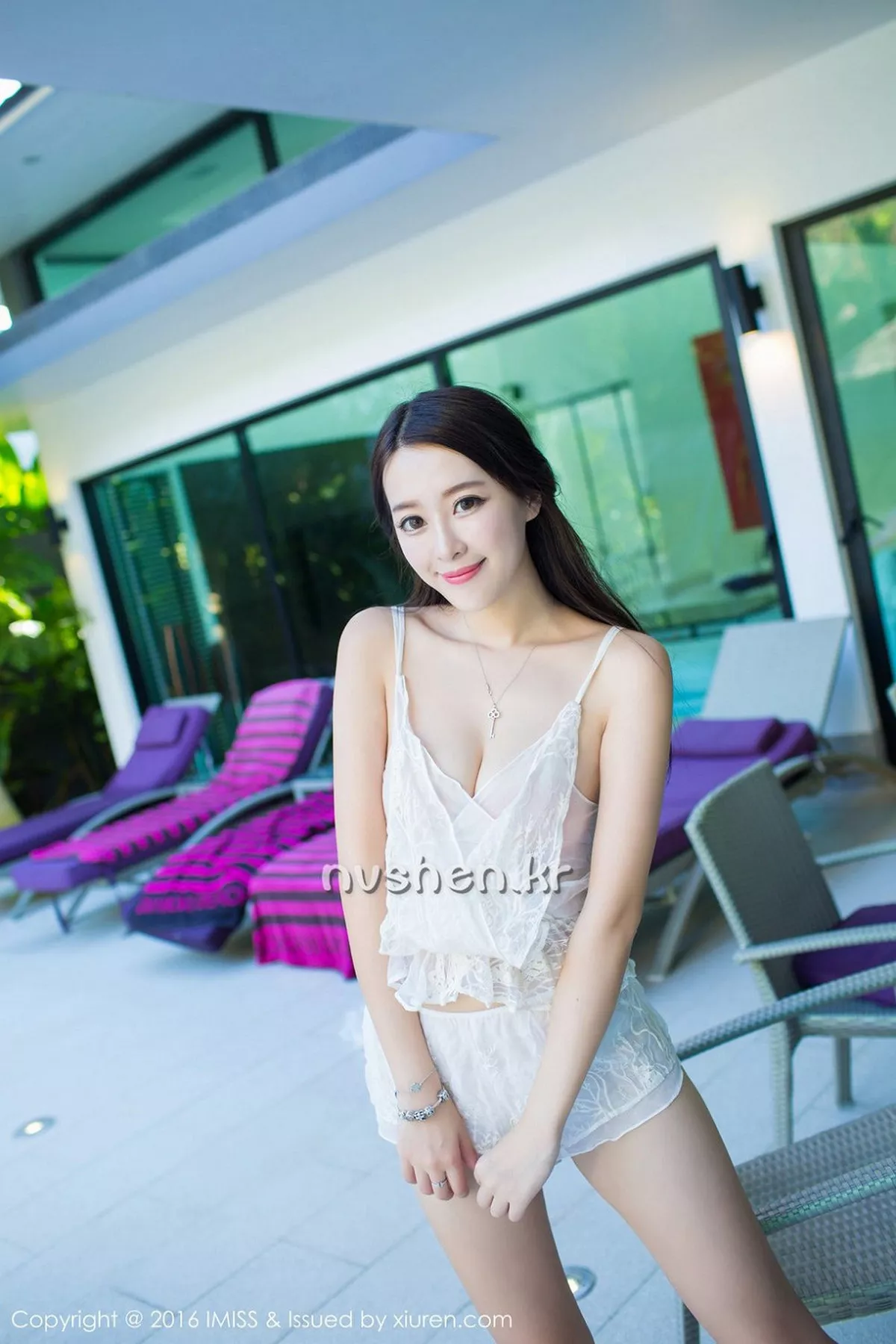 秀人集.com_[IMISS爱蜜社]Vol.141_嫩模王曼妮好Q纯白吊带薄纱透视秀美胸靓丽迷人写真40P