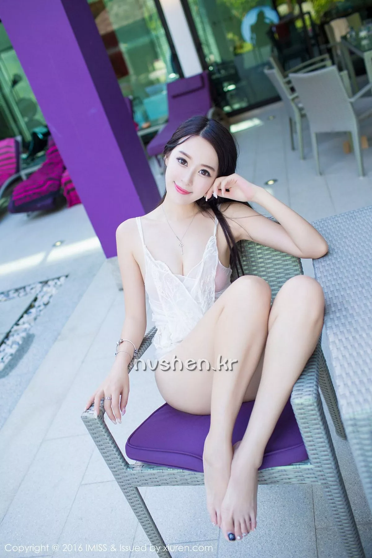 秀人集.com_[IMISS爱蜜社]Vol.141_嫩模王曼妮好Q纯白吊带薄纱透视秀美胸靓丽迷人写真40P