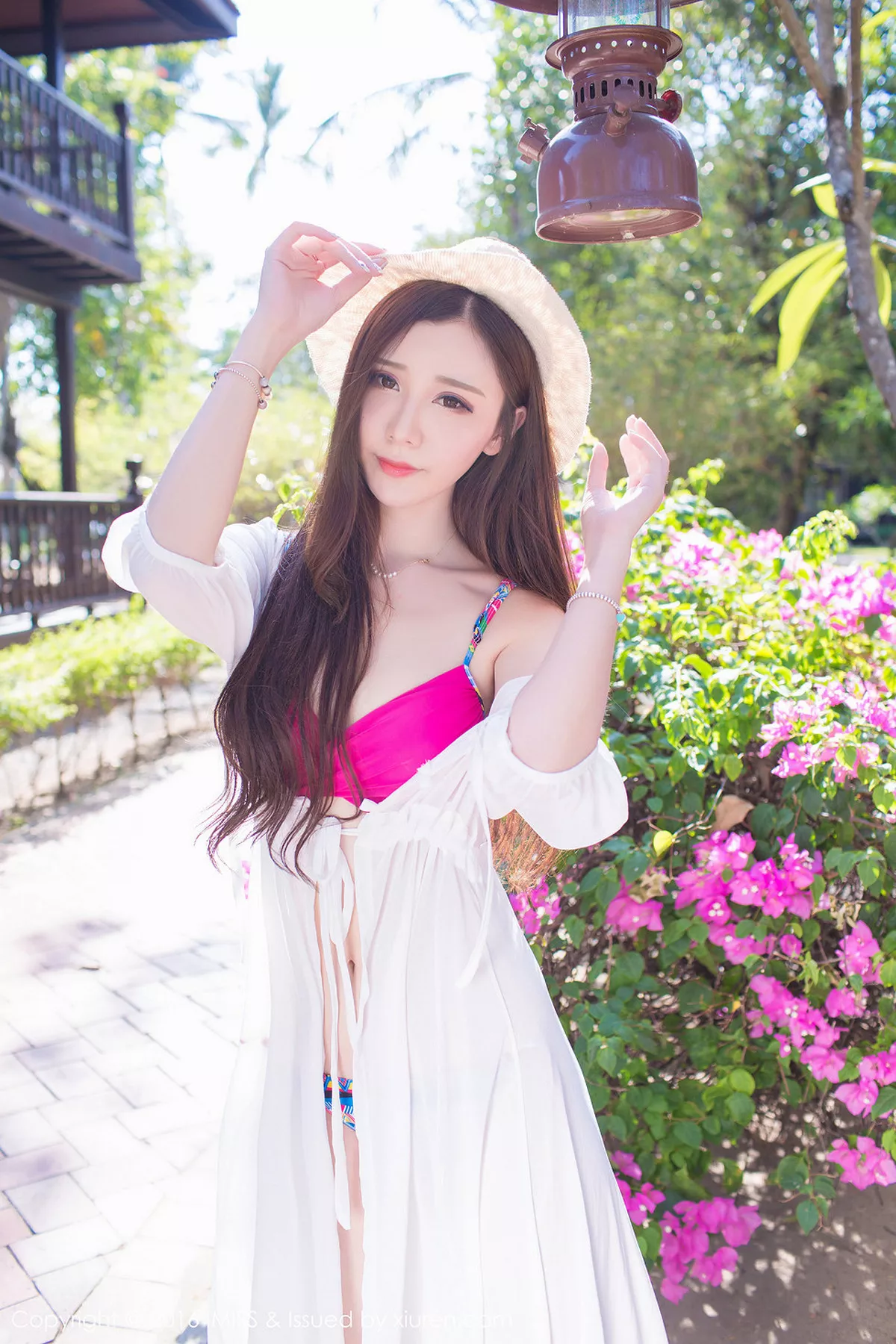 秀人集.com_[IMISS爱蜜社]Vol.091_淼淼萌萌哒兰卡威旅拍红色内衣秀美胸花仙子迷人写真52P