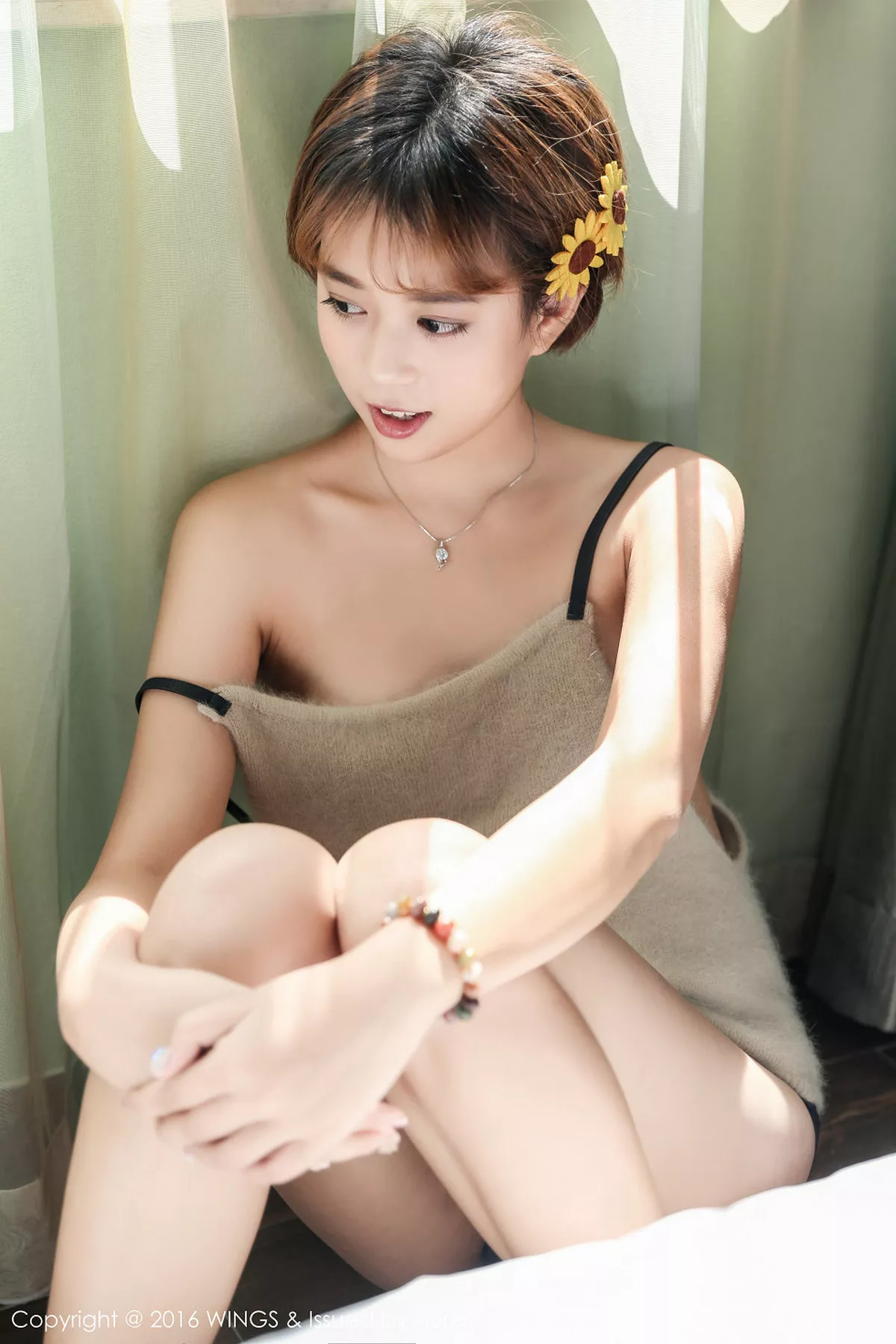 秀人集.com_[WingS影私荟]Vol.019_嫩模柠檬vivi居家私房吊带内衣花仙子性感迷人写真80P