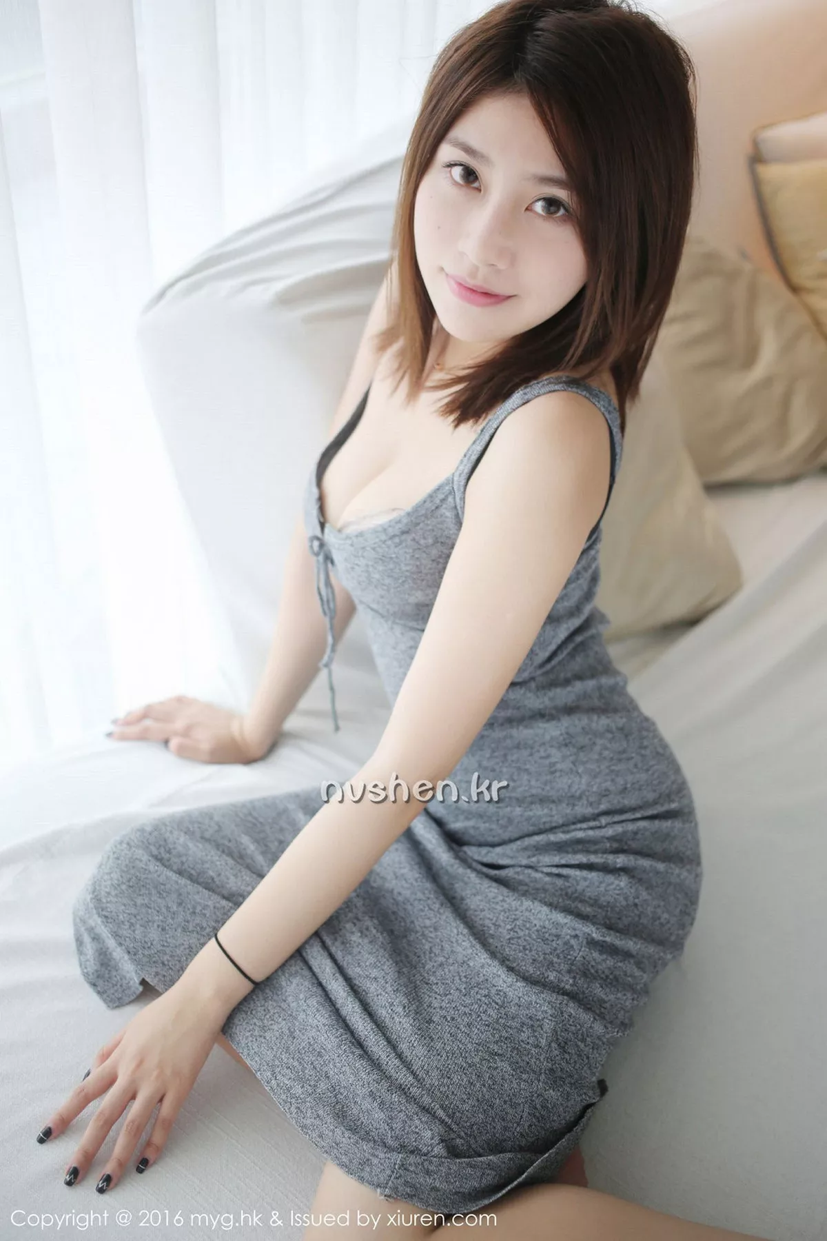 秀人集.com_[MyGirl美媛馆]Vol.232_嫩模许诺Sabrina三亚旅拍第三套职业装黑丝美腿性感写真61P