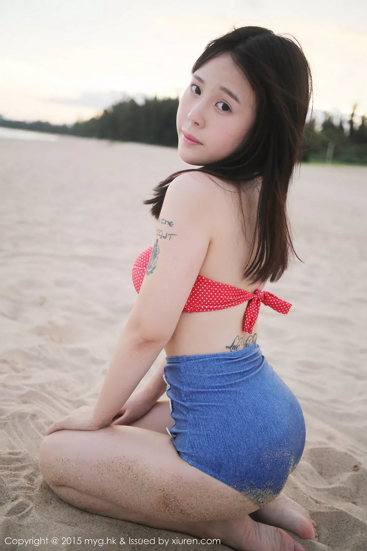 秀人集.com_[MyGirl美媛馆]Vol.175_嫩模Evelyn艾莉三亚旅拍黑色死库水秀完美身材写真73P