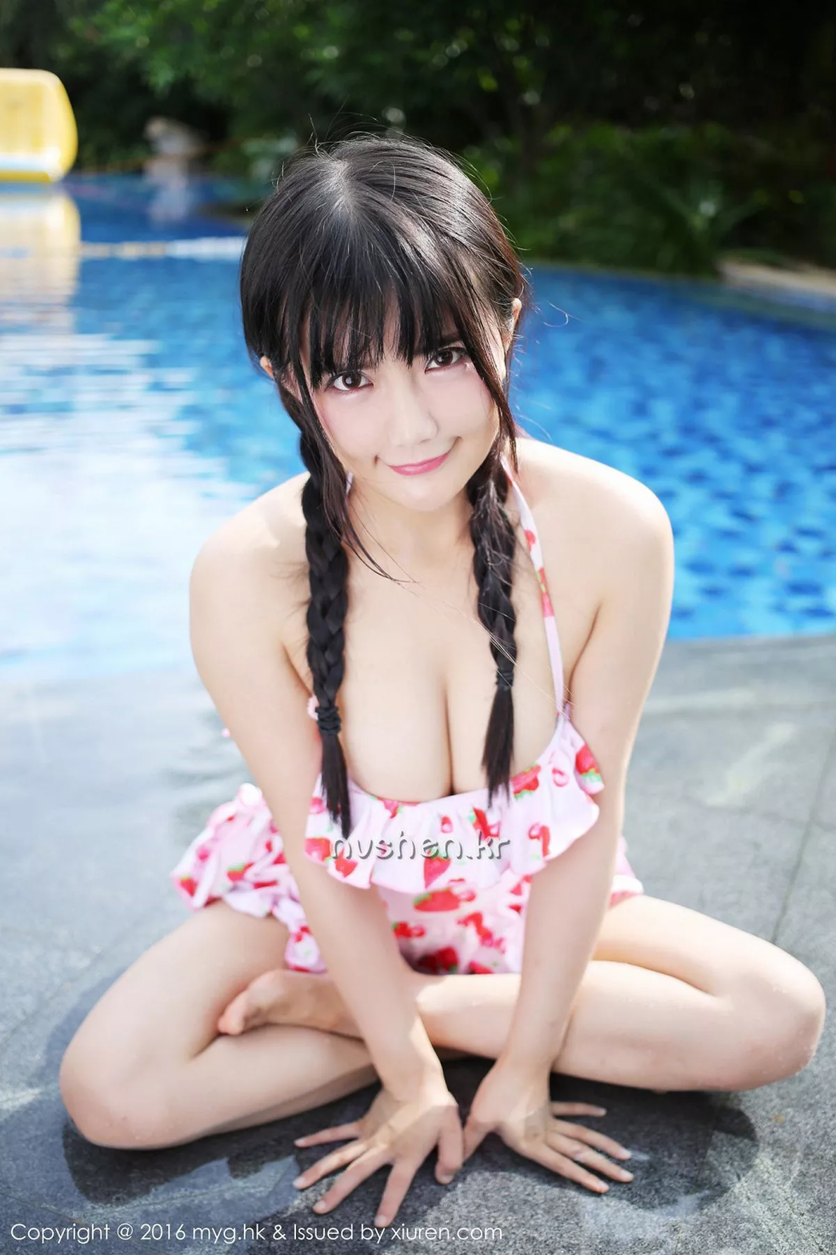 秀人集.com_[MyGirl美媛馆]Vol.230_巨乳嫩模崔乖艺性感花色比基尼童颜巨乳诱惑写真54P