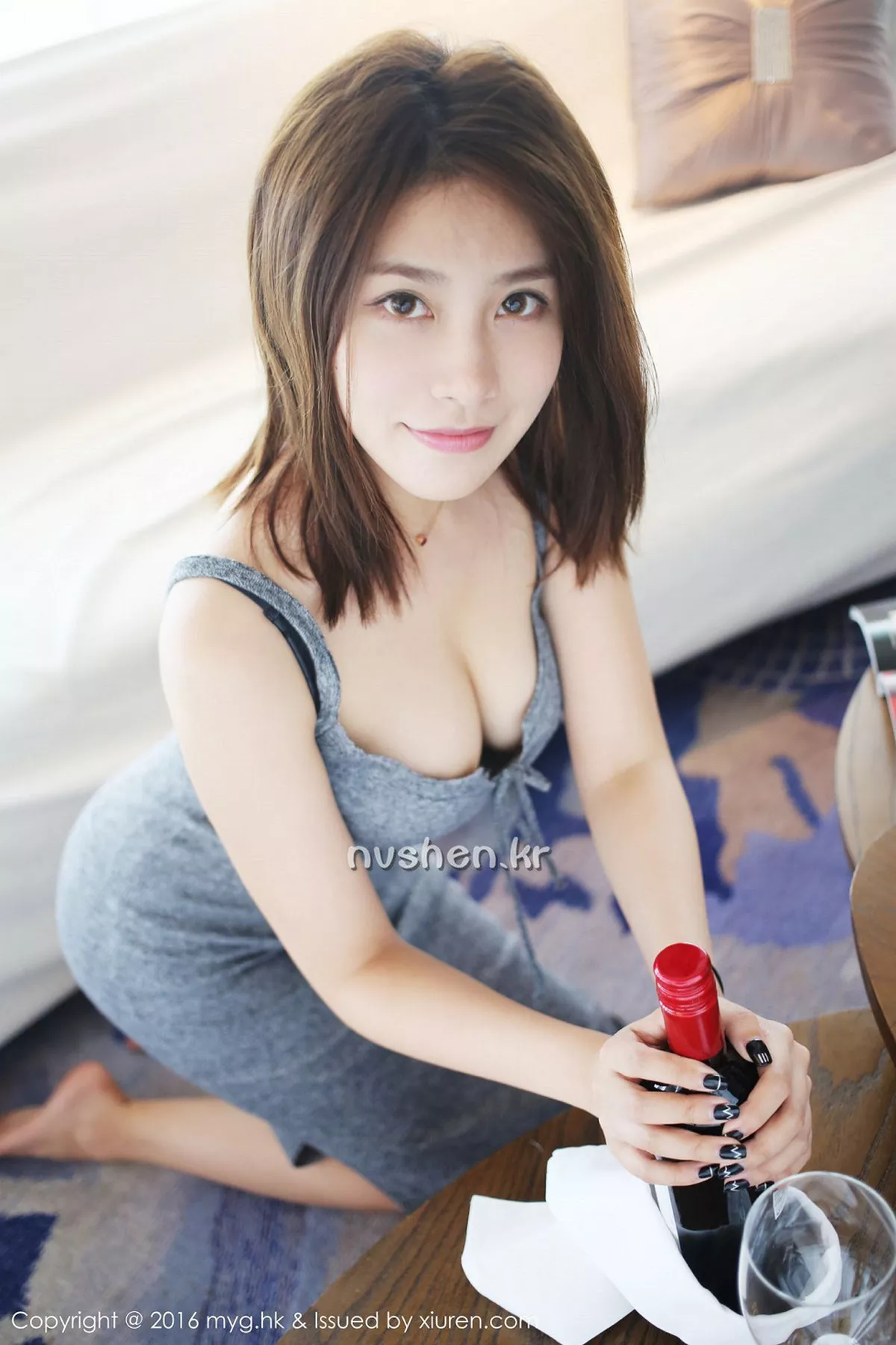 秀人集.com_[MyGirl美媛馆]Vol.232_嫩模许诺Sabrina三亚旅拍第三套职业装黑丝美腿性感写真61P