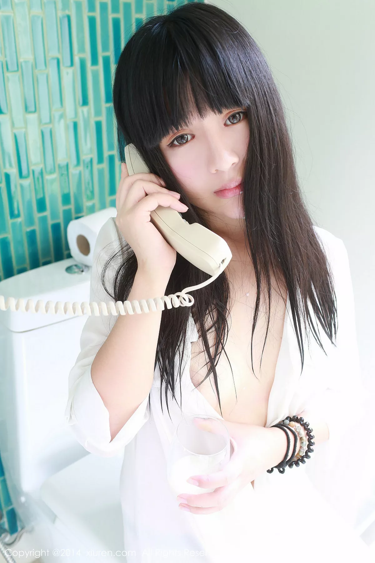 秀人集.com_[XiuRen秀人网]No.215_萝莉嫩模八宝icey三亚旅拍性感内衣系列童颜巨乳诱惑写真77P