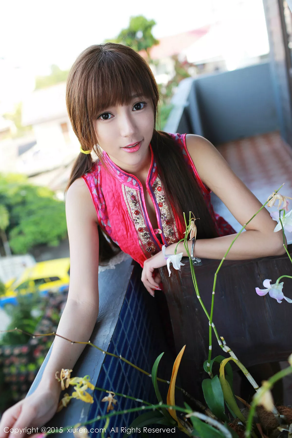 秀人集.com_[XiuRen秀人网]No.304_美胸女王馨瑶yanni连身短裙深V秀迷人美胸性感写真52P