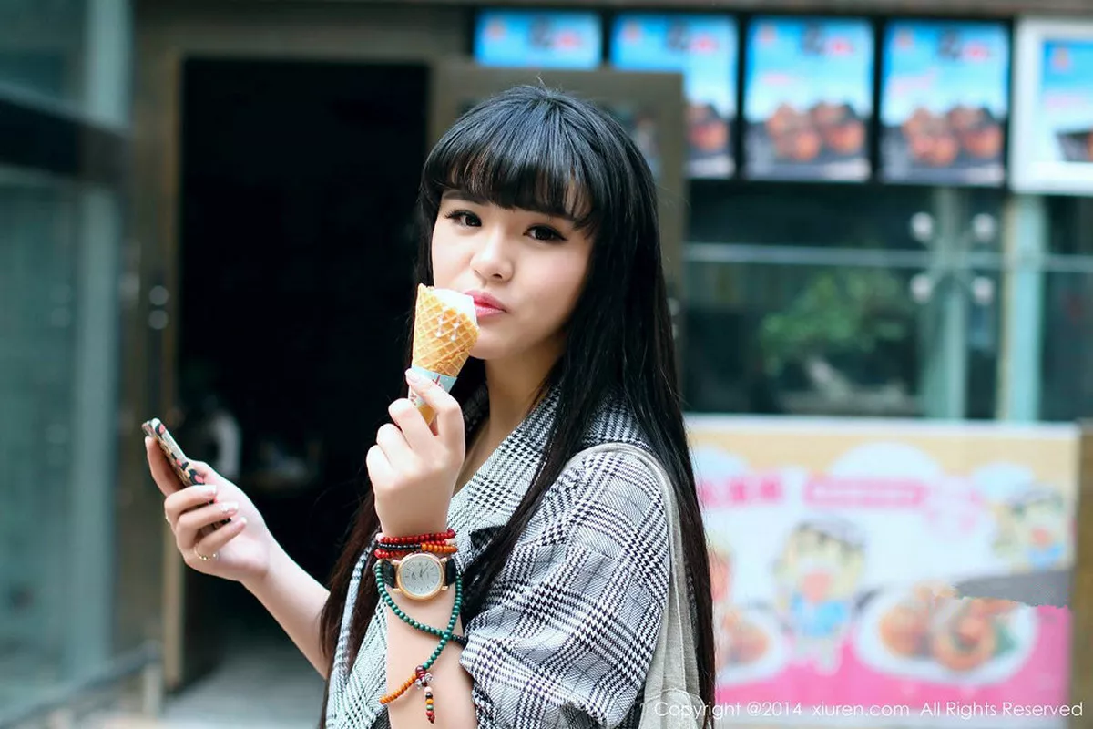 秀人集.com_[XiuRen秀人网]No.261_90后美女模特旭儿F罩杯丰满美胸性感内衣系列写真80P