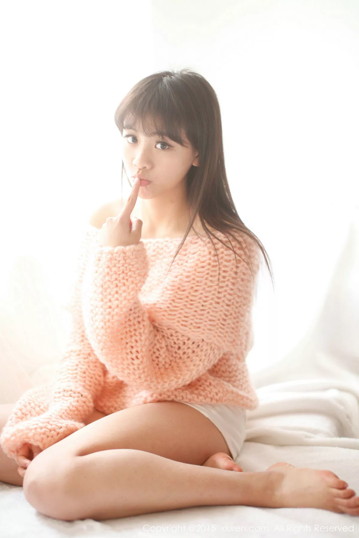 秀人集.com_[XiuRen秀人网]No.318_邻家女孩七米baby户外红色格子裙清新学生装迷人写真112P