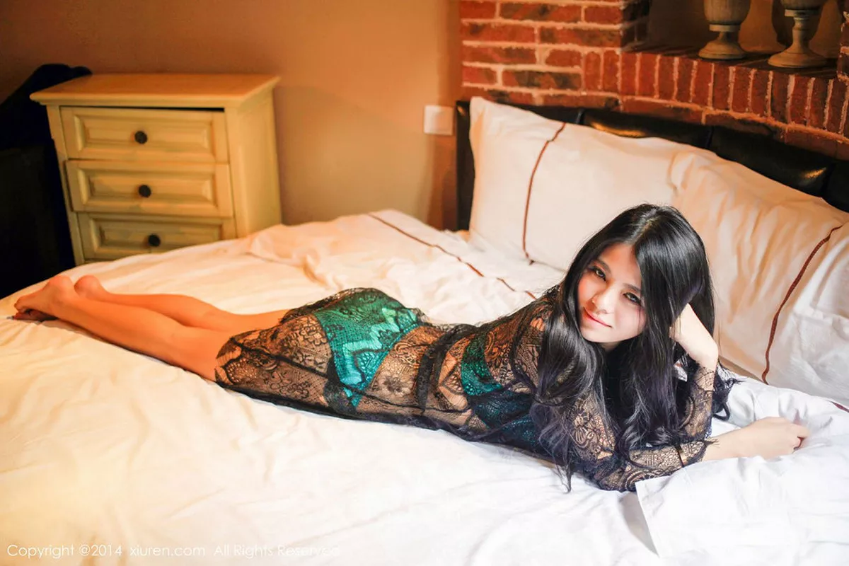 秀人集.com_[XiuRen秀人网]No.265_妩媚尤物欧阳妮娜娜透视黑纱秀性感内衣傲人美胸写真89P