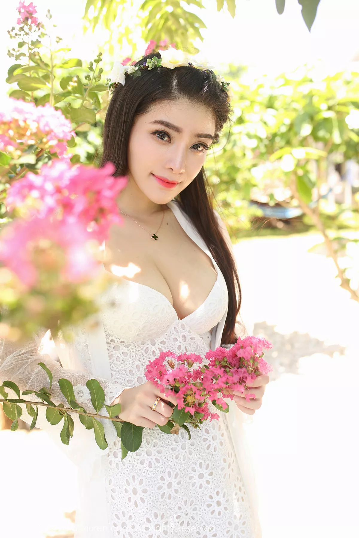 秀人集.com_[XiuRen秀人网]No.353_嫩模容容容Alice海边沙滩红色比基尼性感写真53P