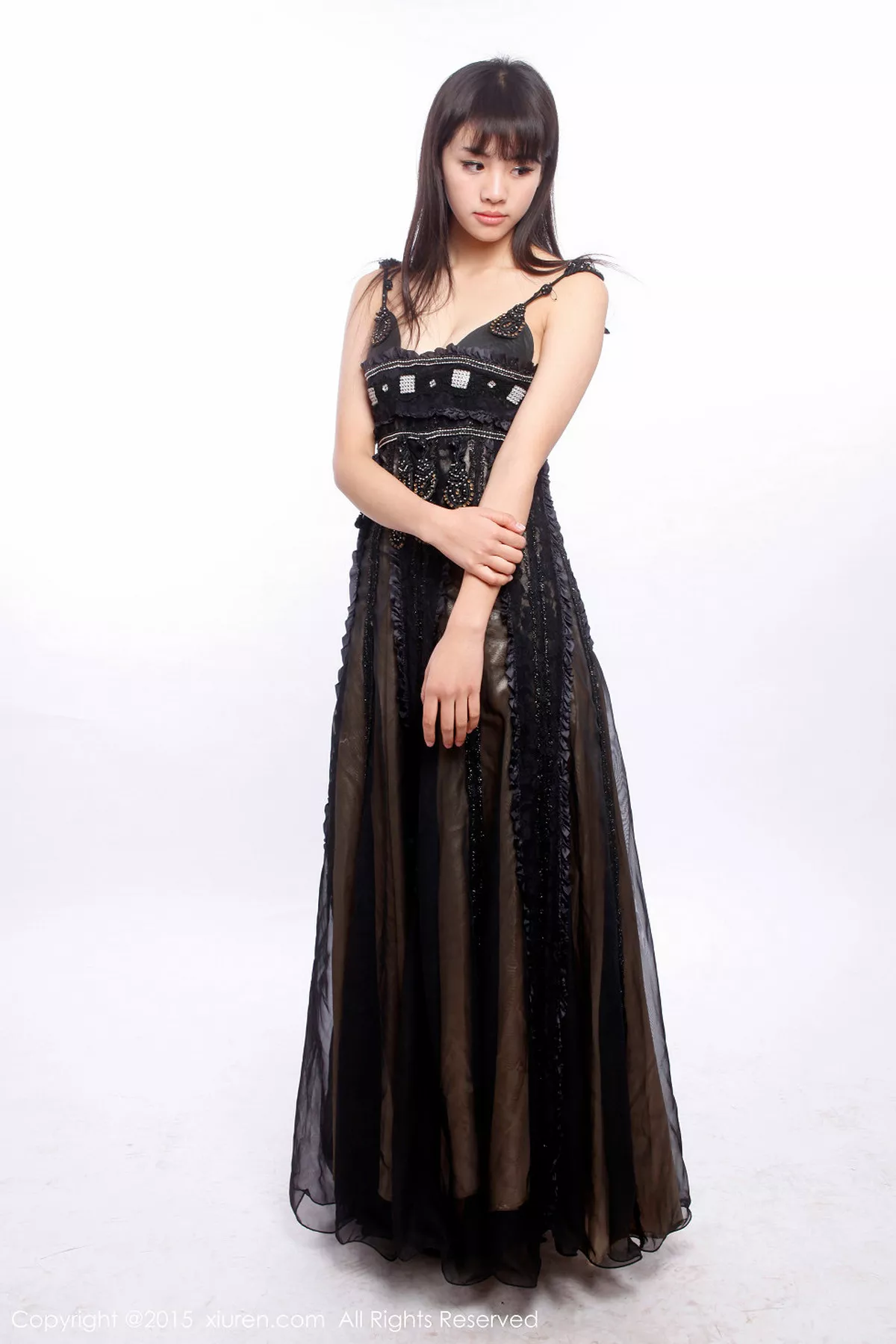 秀人集.com_[XiuRen秀人网]No.318_邻家女孩七米baby户外红色格子裙清新学生装迷人写真112P