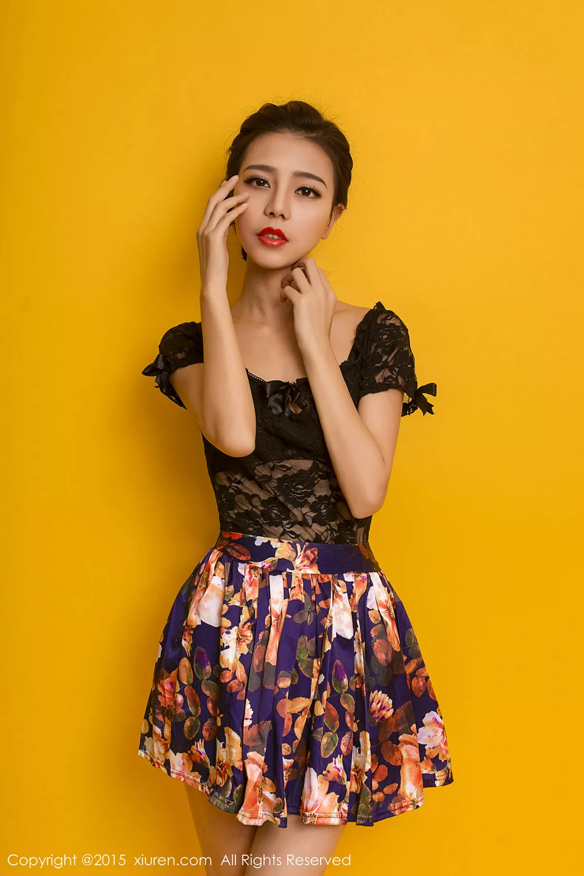 秀人集.com_[XiuRen秀人网]No.297_性感女神HONEYAL书本挡胸半裸秀豪乳完美诱惑写真50P