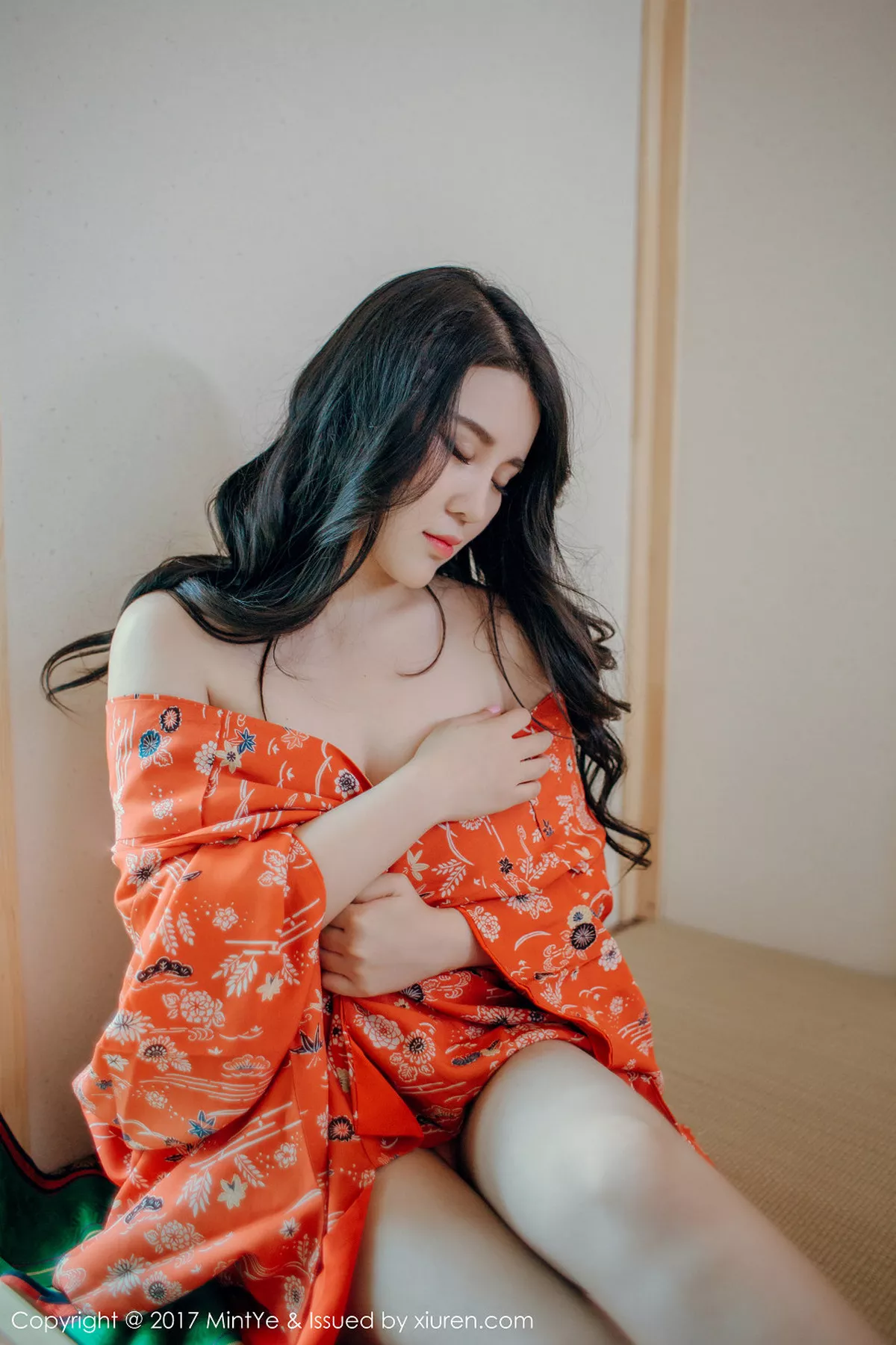 秀人集.com_[MintYe薄荷叶]Vol.003_嫩模Sukki白色蕾丝透视内衣秀完美酥胸性感妖媚写真60P