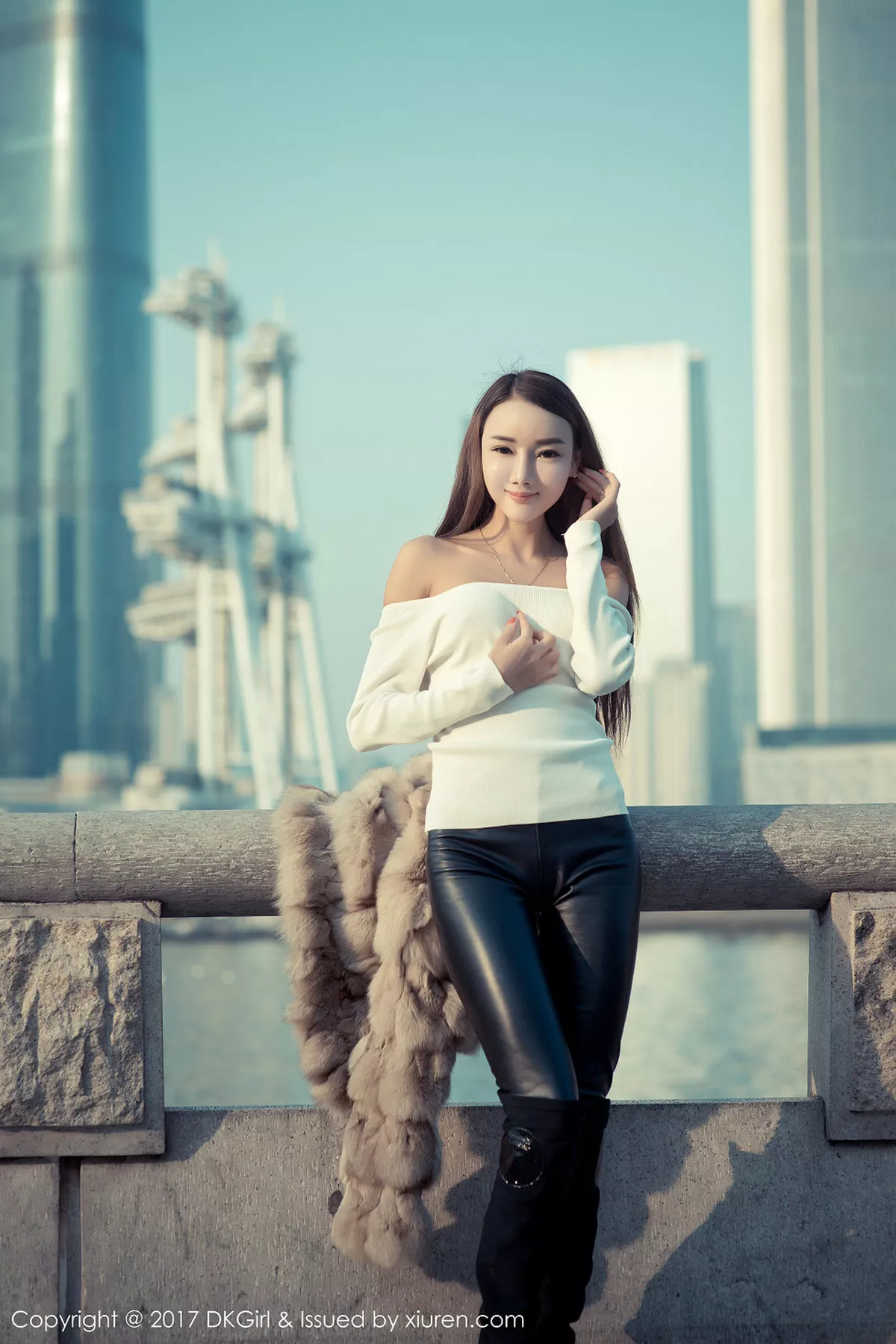 秀人集.com_[DKGirl御女郎]Vol.010_嫩模婕西儿jessie浴室比基尼新春主题露豪乳福利诱惑写真54P