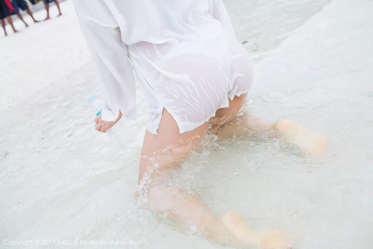 秀人集.com_[IMISS爱蜜社]Vol.150_最新模特合集海边众女神性感比基尼美臀诱惑系列写真56P