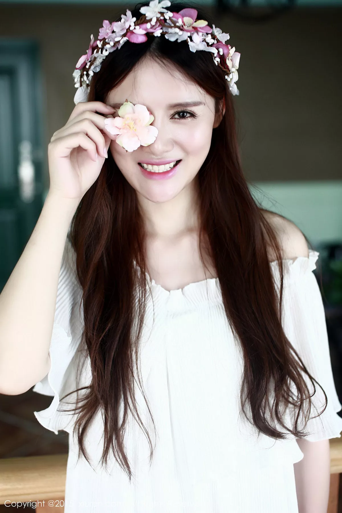 秀人集.com_[XiuRen秀人网]No.376_嫩模高溜MilkCat清新白嫩连身裙+性感爆乳装写真120P