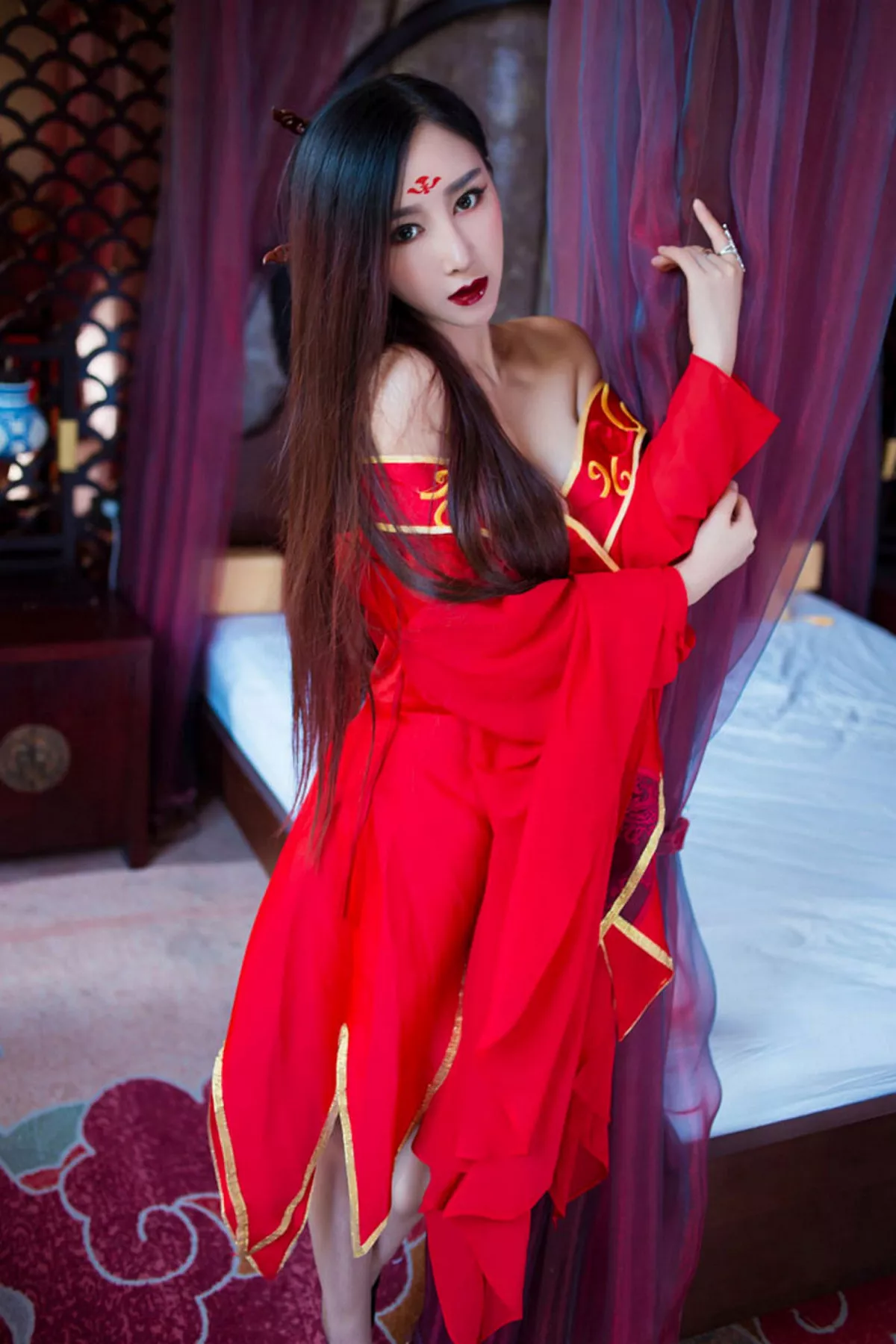 秀人集.com_[XiuRen秀人网]No.382_嫩模邹晶晶《花千骨魔化》COS七夕福利红色小内裤诱惑写真57P