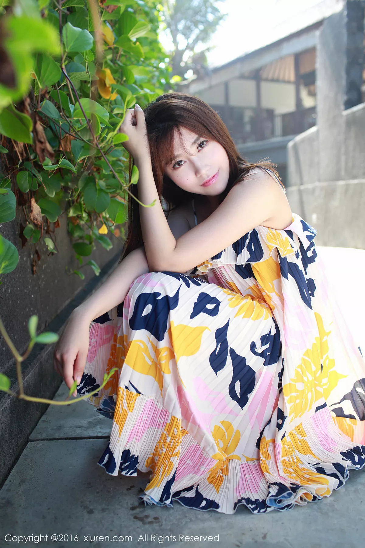 秀人集.com_[XiuRen秀人网]No.542_嫩模许诺Sabrina巴厘岛旅拍黄色短裤秀白嫩美腿性感写真47P