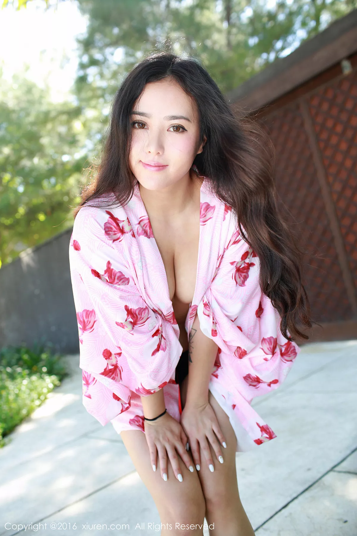 秀人集.com_[XiuRen秀人网]No.554_嫩模Manuela玛鲁娜巴厘岛旅拍黑色丁字裤诱惑美臀写真47P