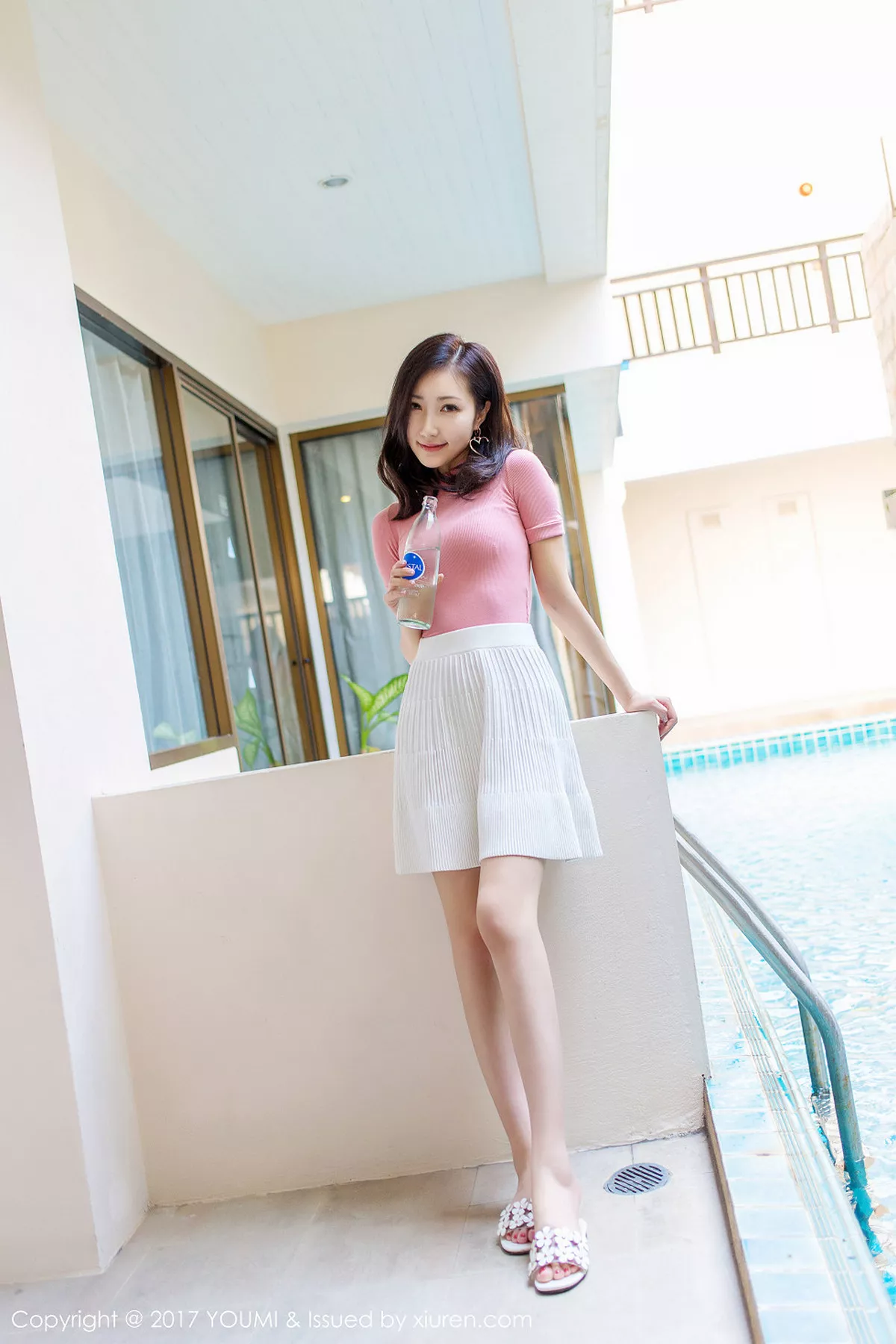 秀人集.com_[YouMi尤蜜荟]Vol.023_妩媚女神Yumi-尤美白色吊带连身裙秀完美身材性感迷人写真47P