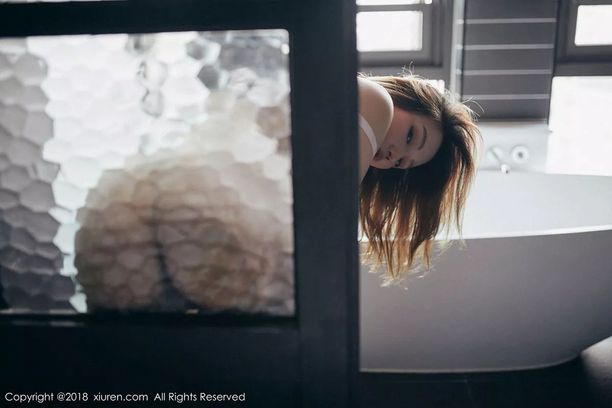 秀人集.com_[XiuRen秀人网]No.1200_女神黄乐然私房黑色蕾丝内衣+浴池湿身完美撩人诱惑写真53P