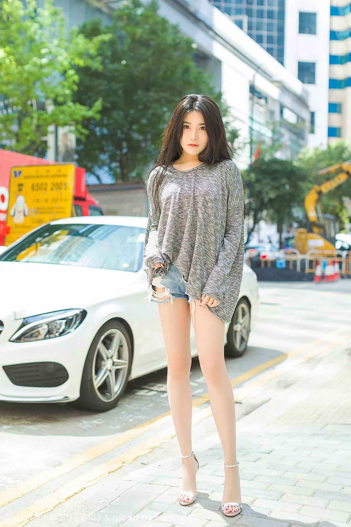 秀人集.com_[IMISS爱蜜社]Vol.294_女神许诺Sabrina私房床上薄纱透视秀丁字裤妩媚诱惑写真43P