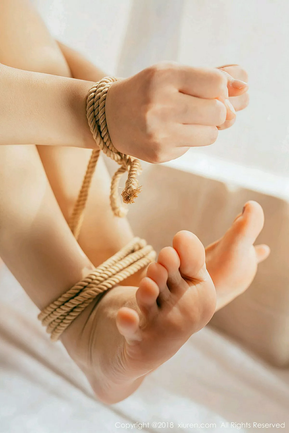 秀人集.com_[XiuRen秀人网]No.1199_女神徐微微mia大尺度全裸麻绳捆绑艺秀火辣胴体撩人诱惑写真83P