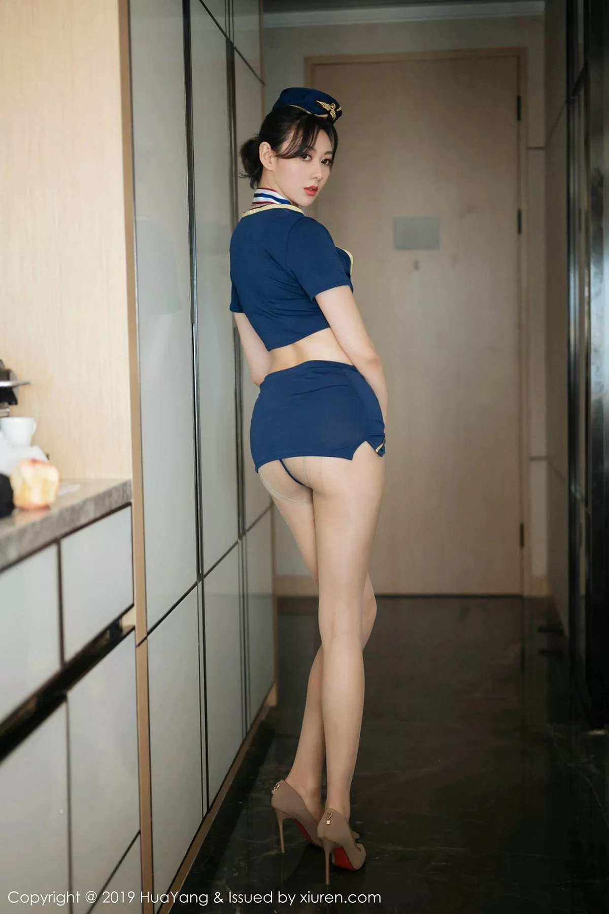 秀人集.com_[HuaYang花漾]Vol.168_嫩模艺轩私房空乘制服超薄肉丝裤袜配丁字裤惹火诱惑写真61P