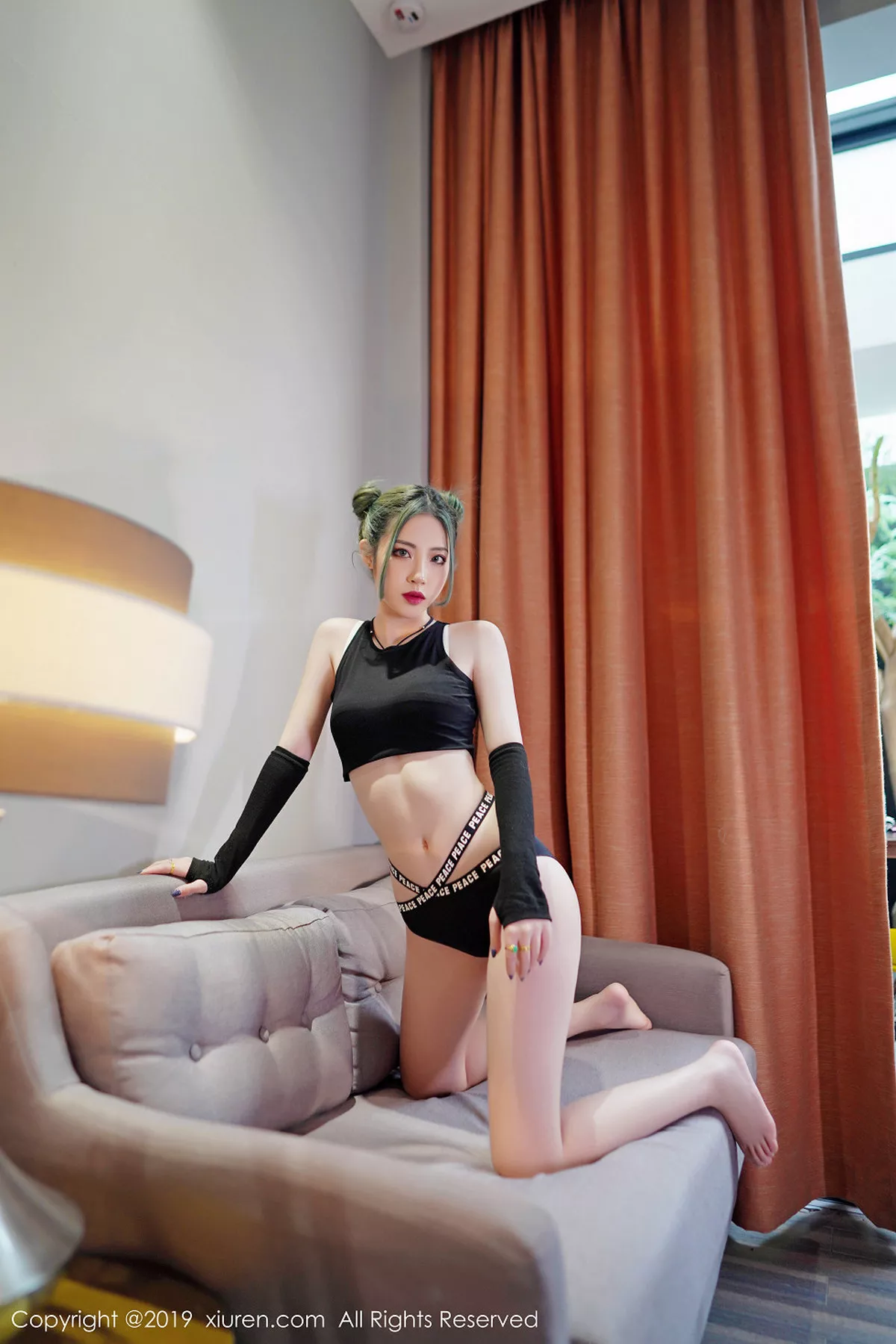 秀人集.com_[XiuRen秀人网]No.1644_嫩模贾诗晗居家私房性感黑色内衣秀完美身材修长美腿迷人写真50P